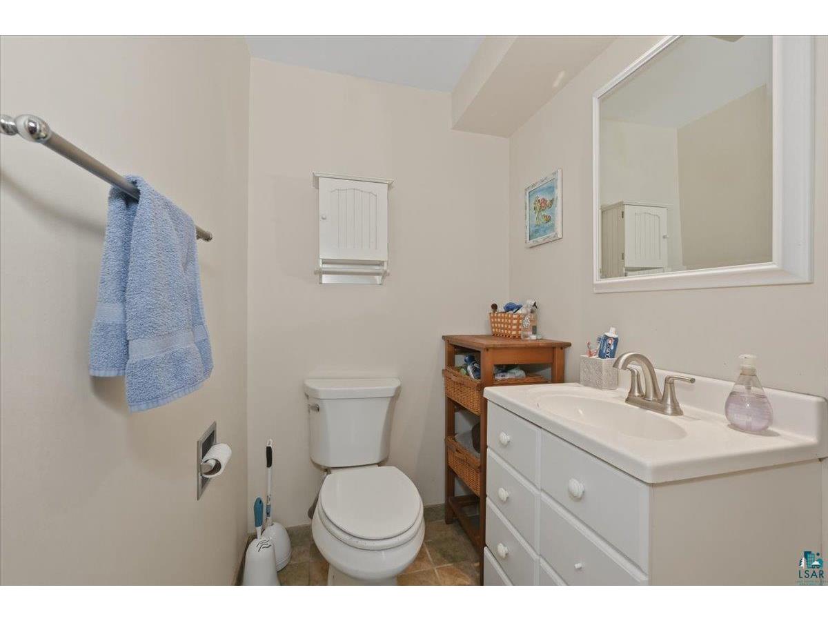 11c Hayes Ct Superior WI 54880 6125745 image10