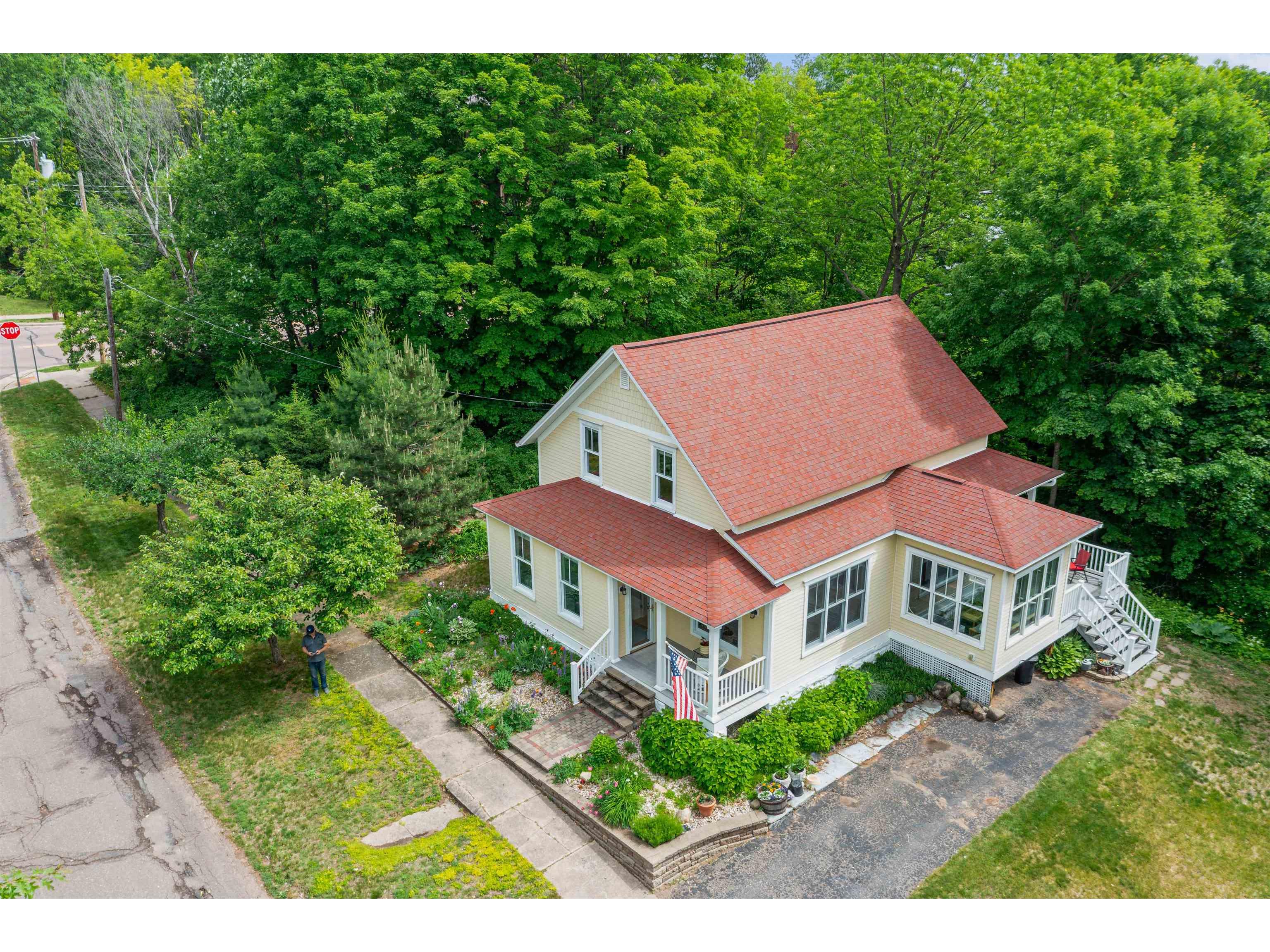 12 S 4th St Bayfield WI 54814 6120443 image1