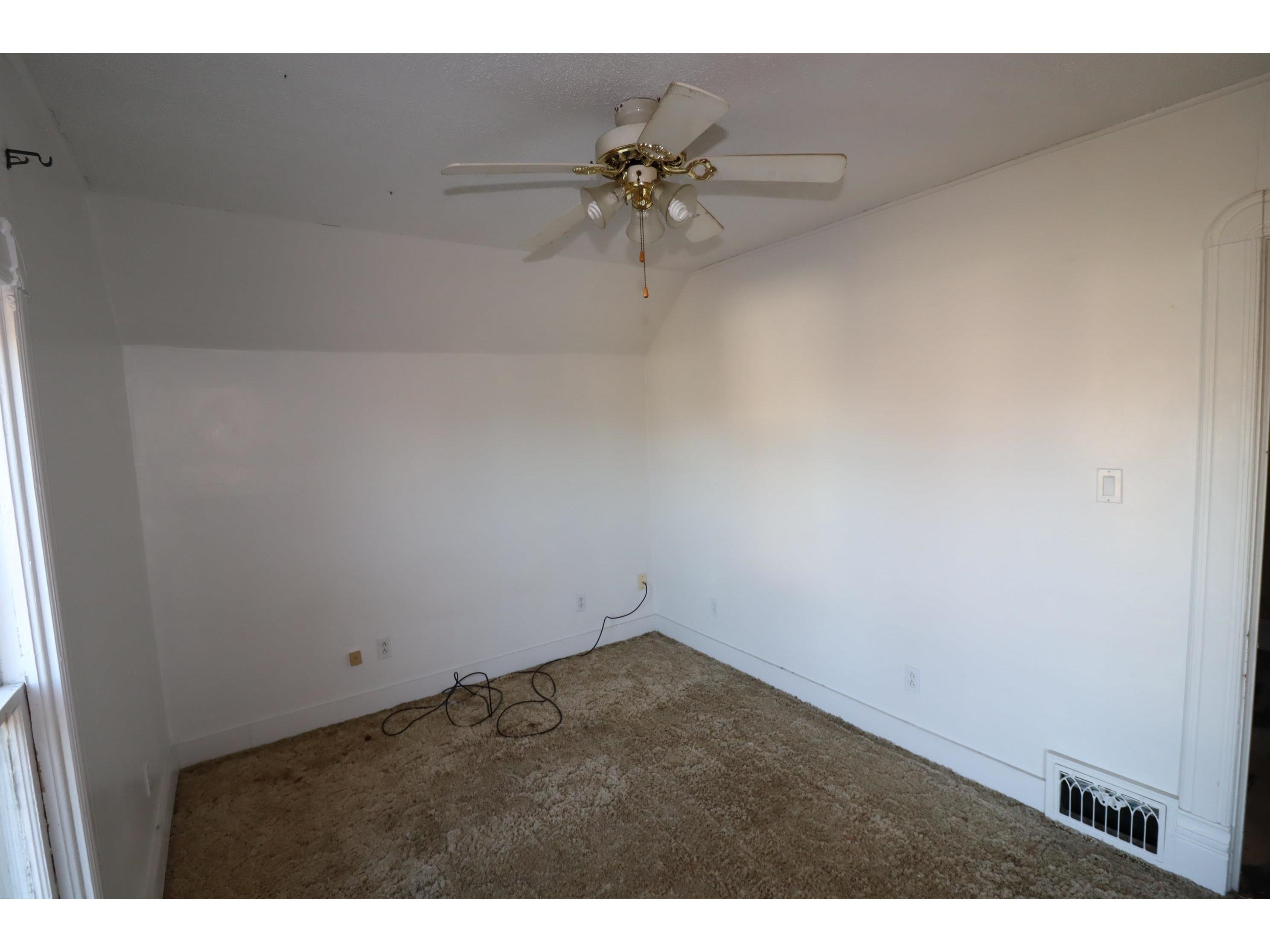 1201 9th Ave W Ashland WI 54806 6122996 image19