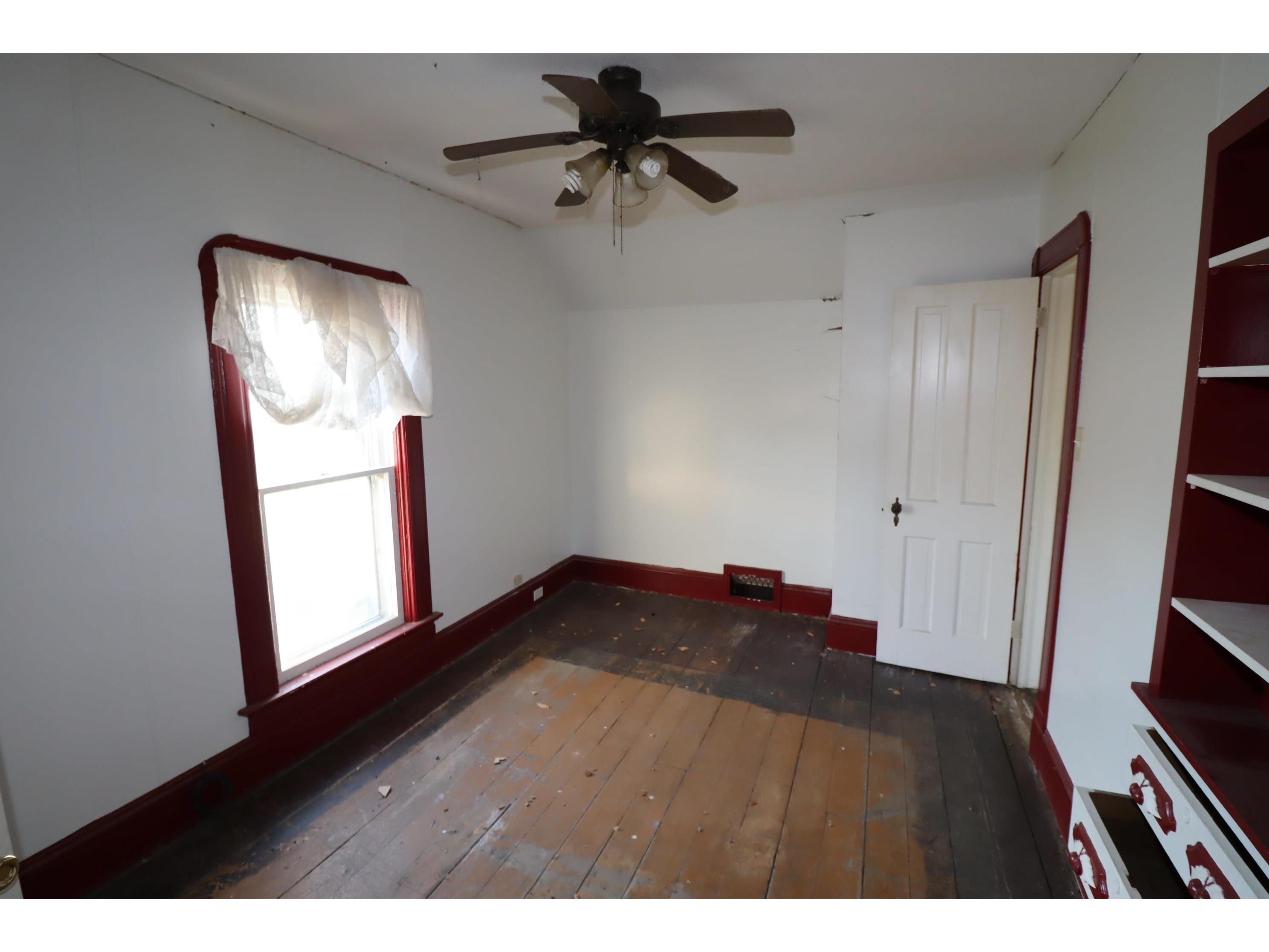 1201 9th Ave W Ashland WI 54806 6122996 image22