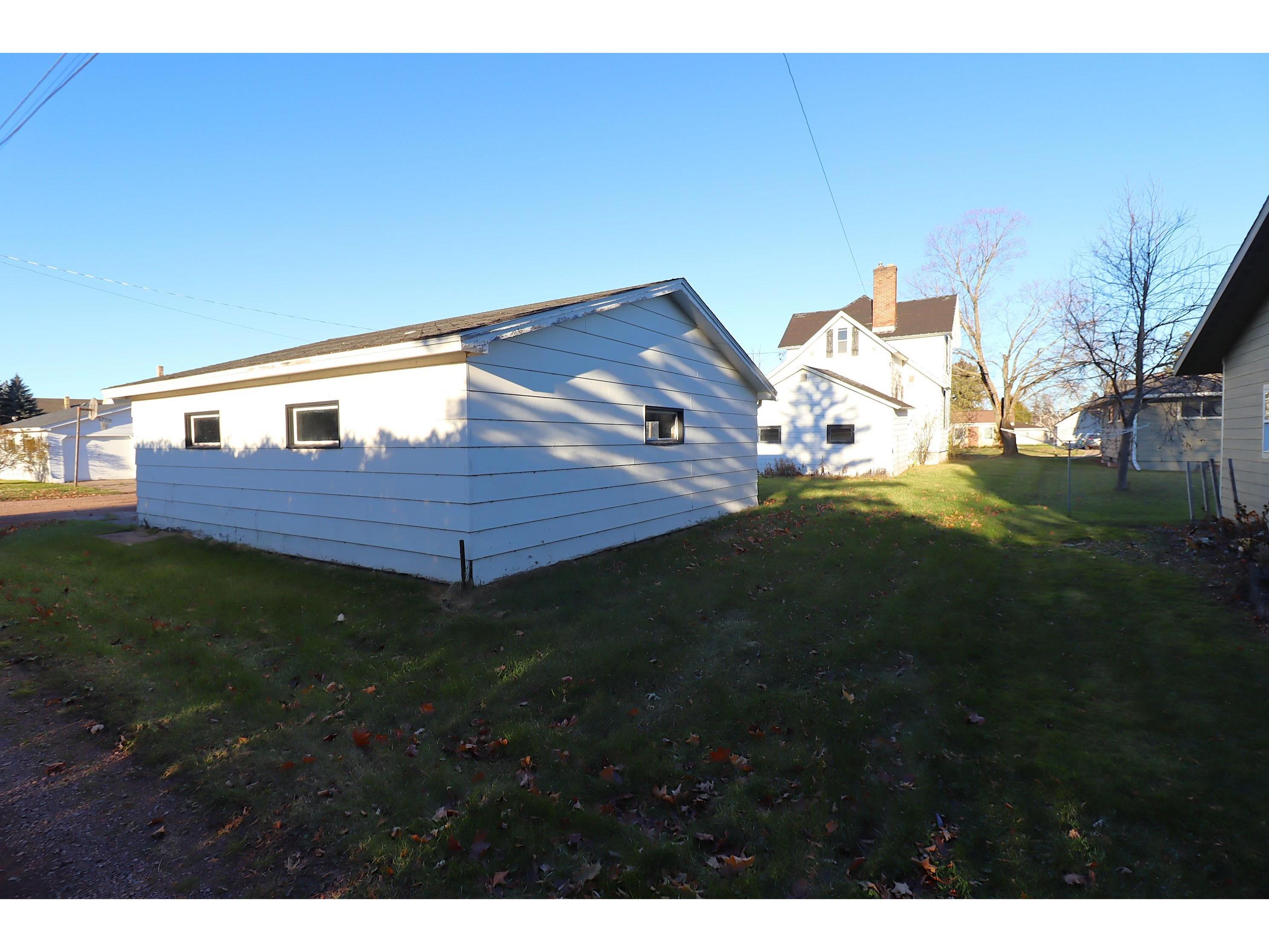 1201 9th Ave W Ashland WI 54806 6122996 image28