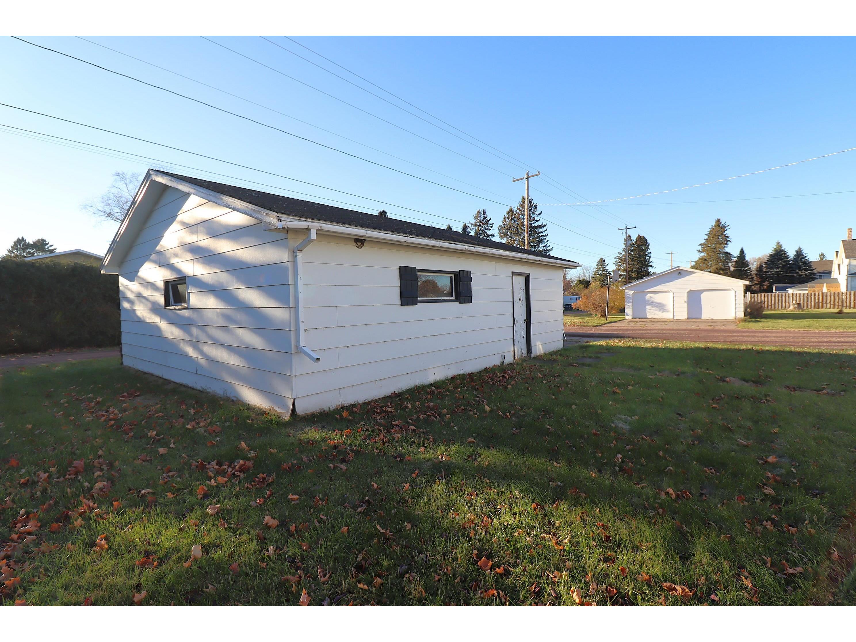 1201 9th Ave W Ashland WI 54806 6122996 image29