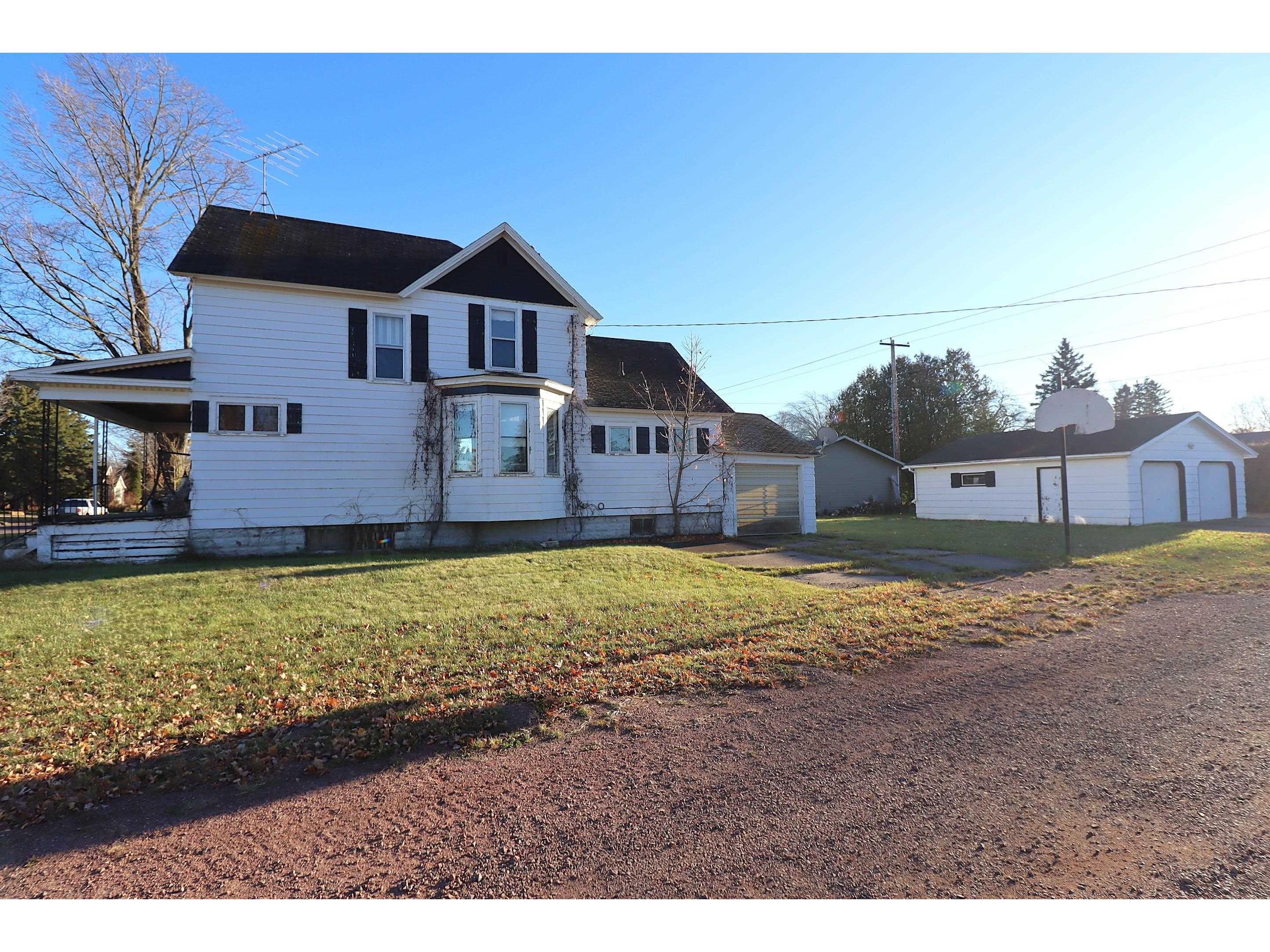 1201 9th Ave W Ashland WI 54806 6122996 image3
