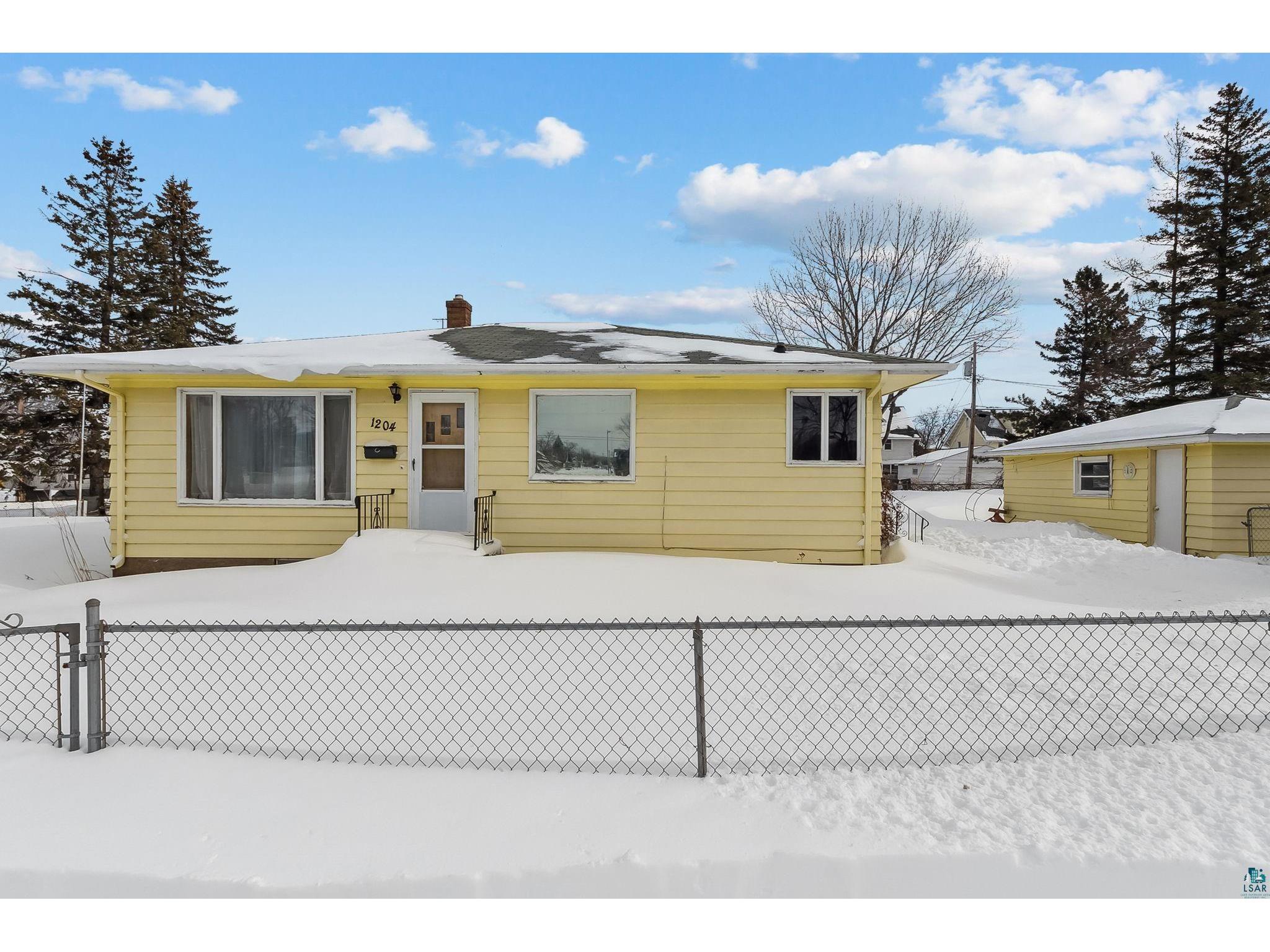 1204 Catlin Ave Superior WI 54880 6107071 image1