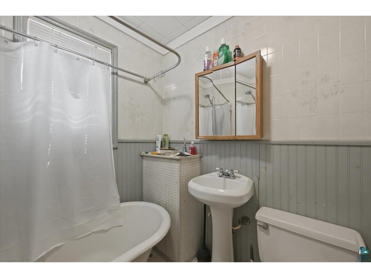 1205 Harrison St Superior WI 54880 6125931 image16