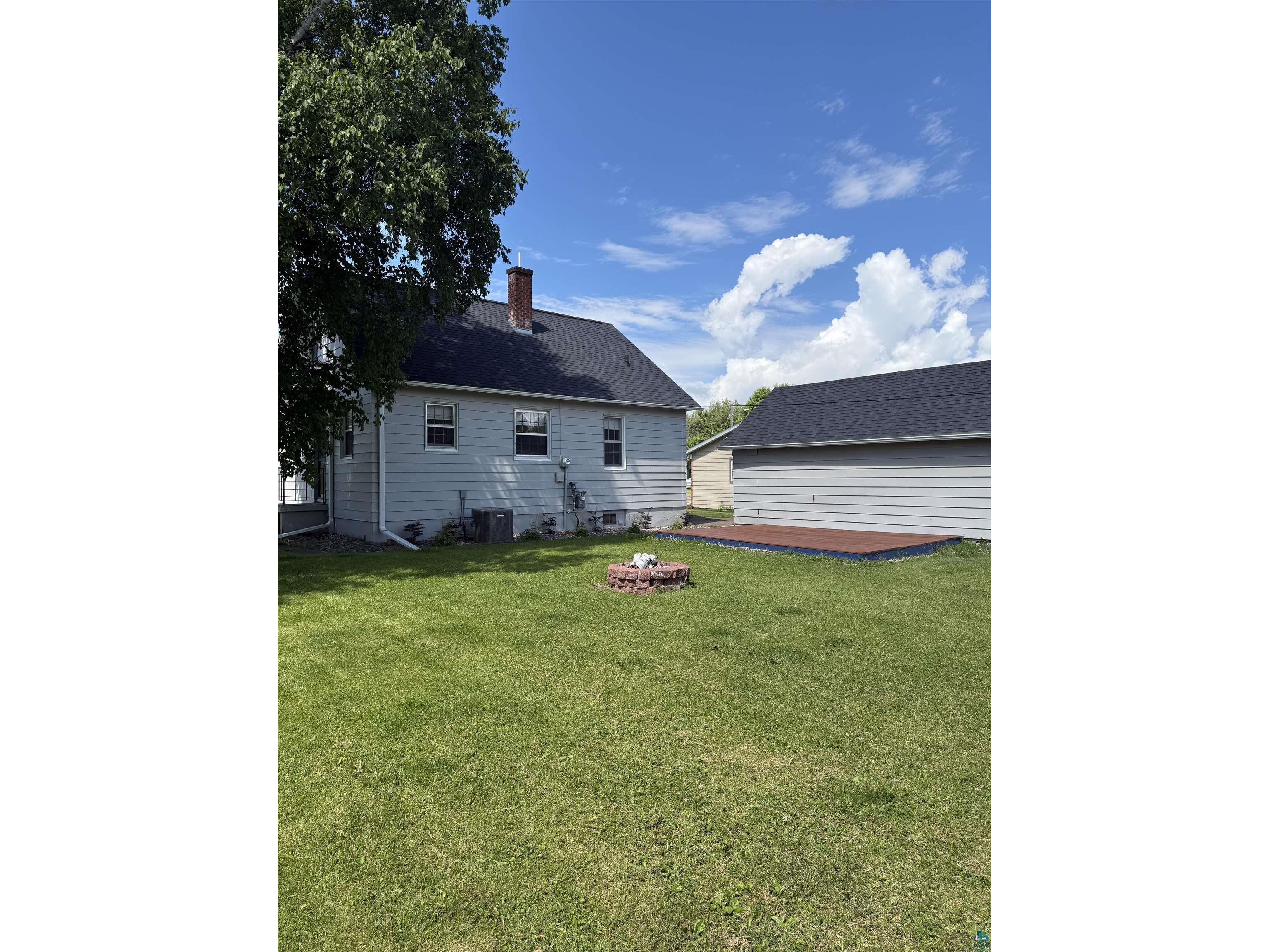 1206 9th Ave W Ashland WI 54806 6126220 image4