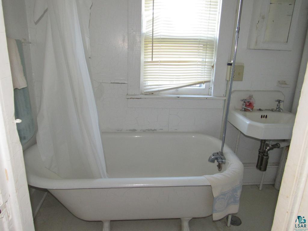 1206 Elm Ave Superior WI 54880 6126244 image11