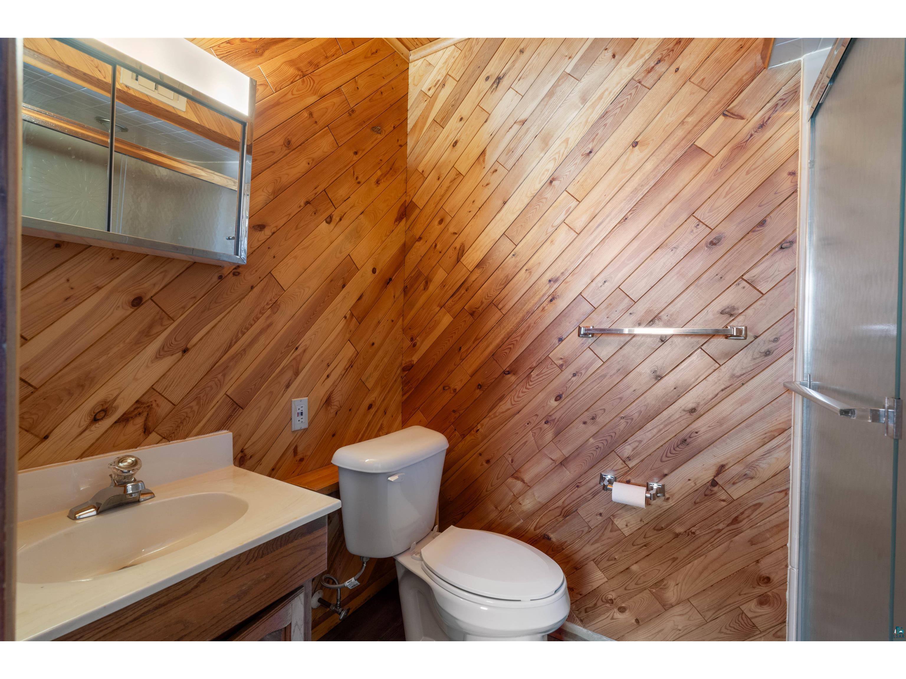 1209 E 5th St Superior WI 54880 6125056 image36