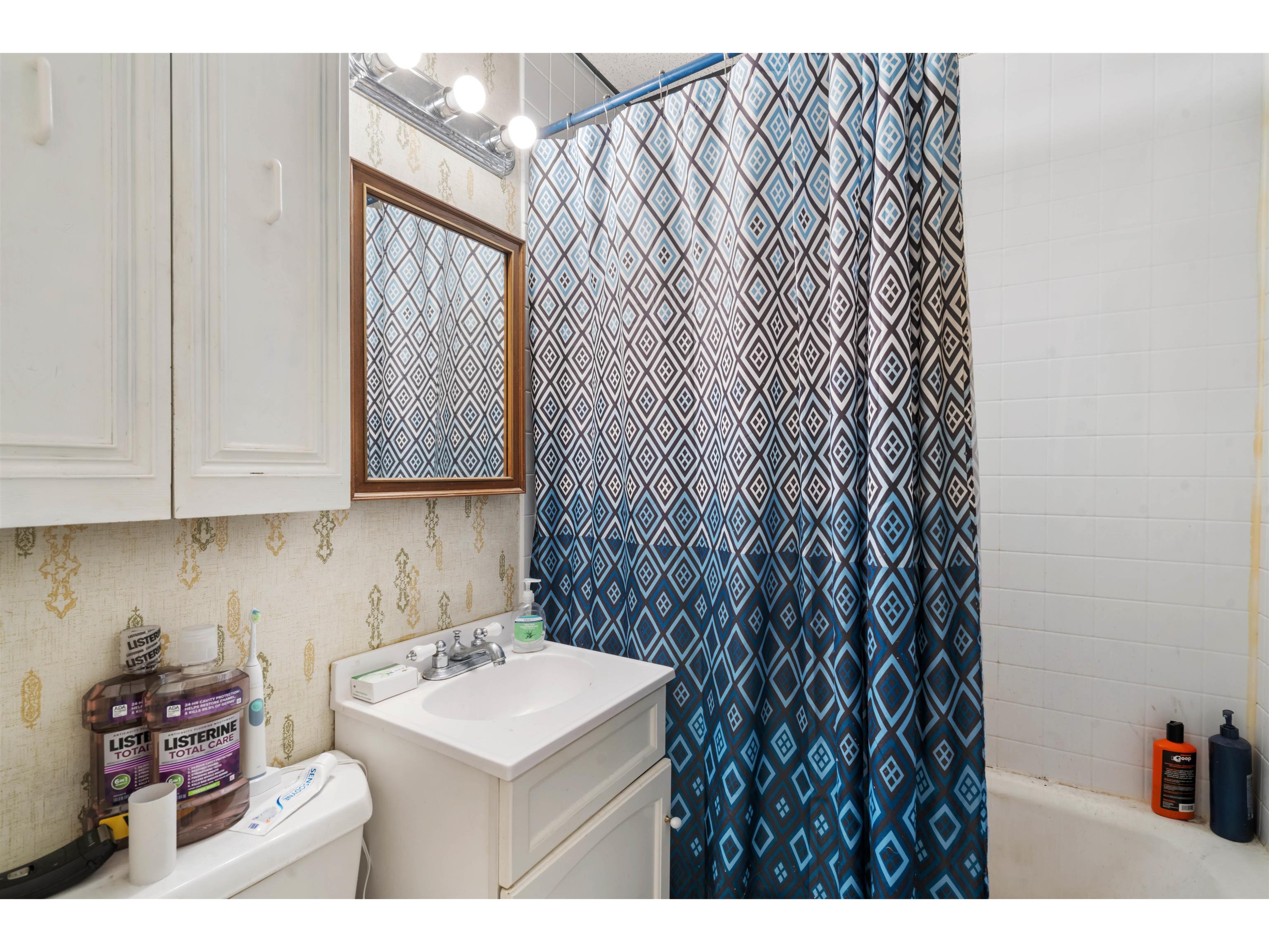 1211 E 1st St Duluth MN 55805 6122443 image13