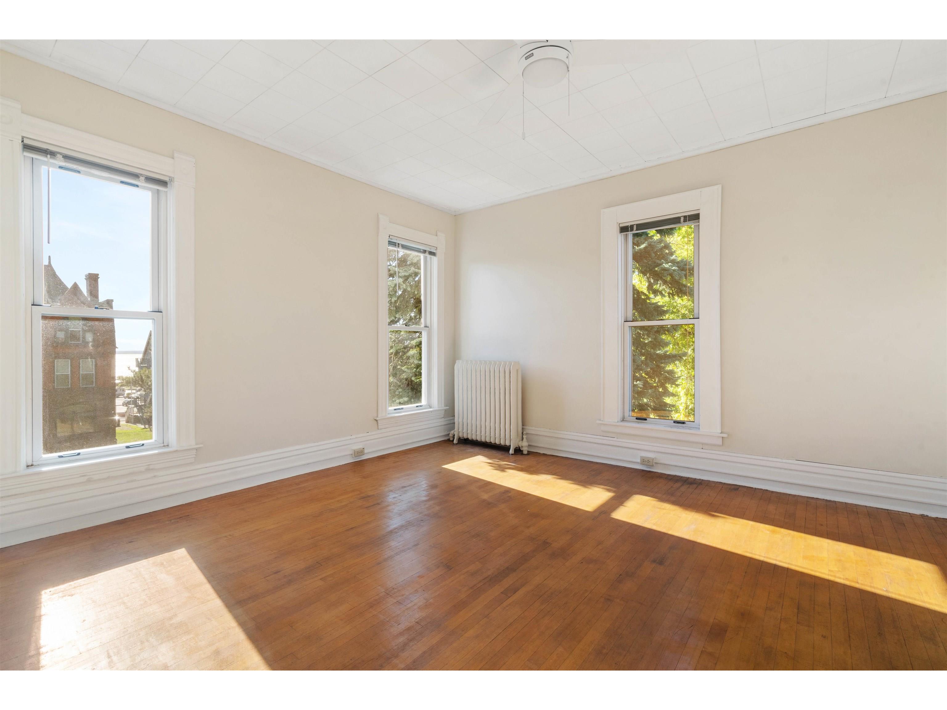 1211 E 1st St Duluth MN 55805 6122443 image15