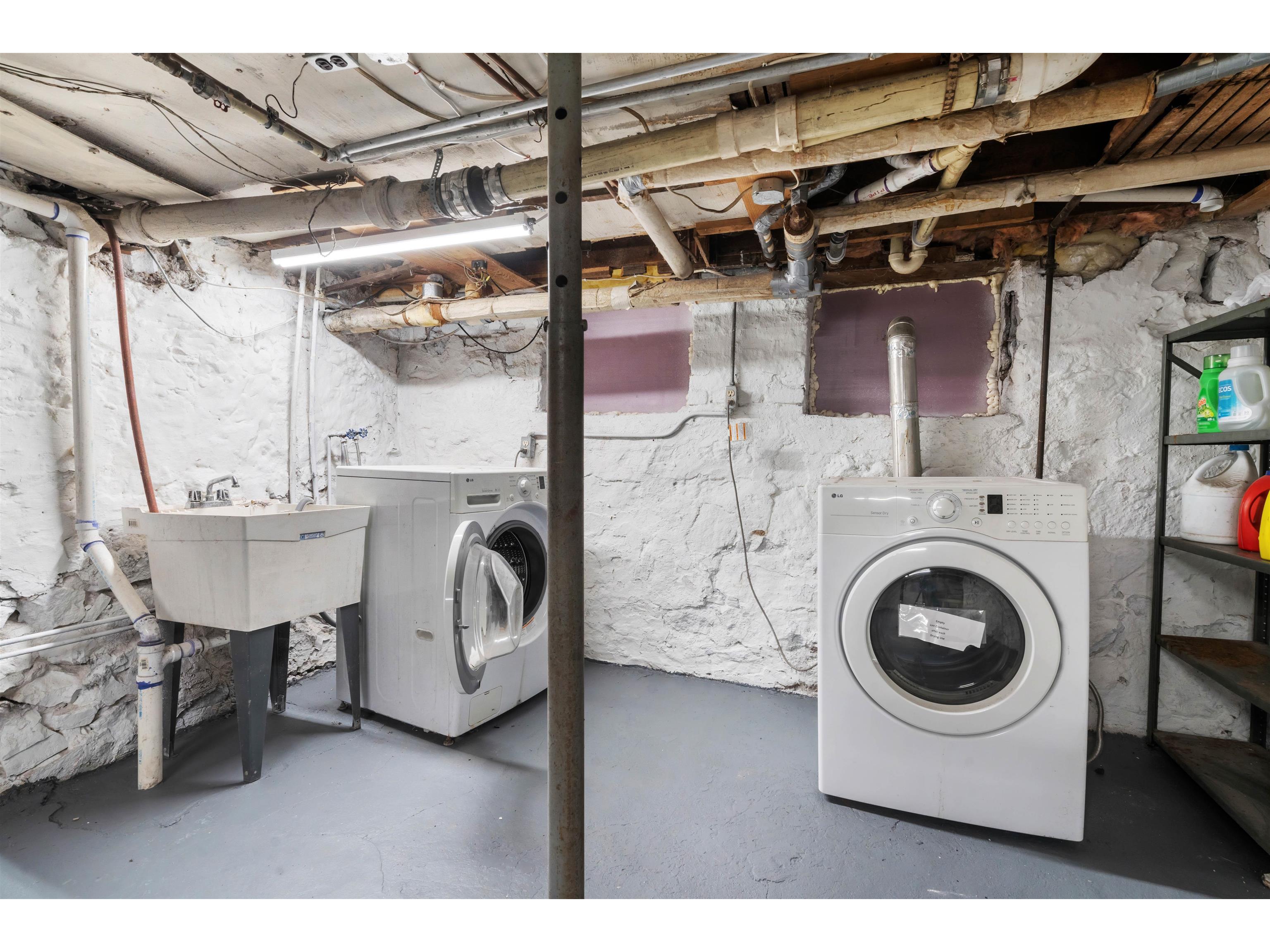 1211 E 1st St Duluth MN 55805 6122443 image24