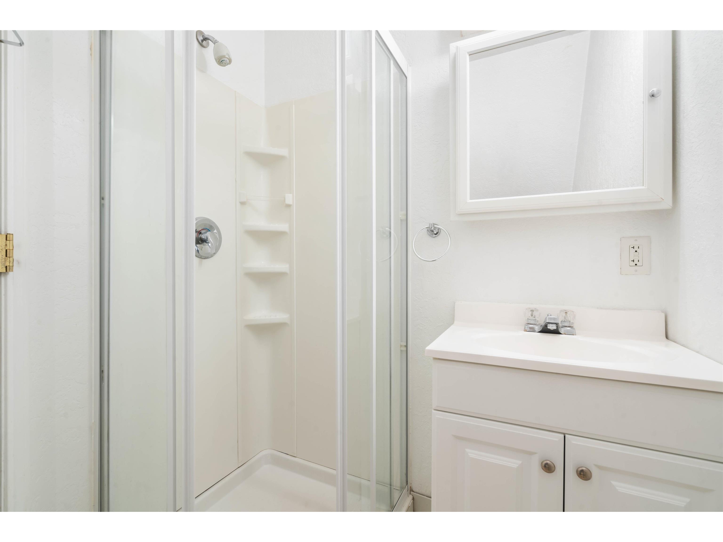 1211 E 1st St Duluth MN 55805 6122443 image8