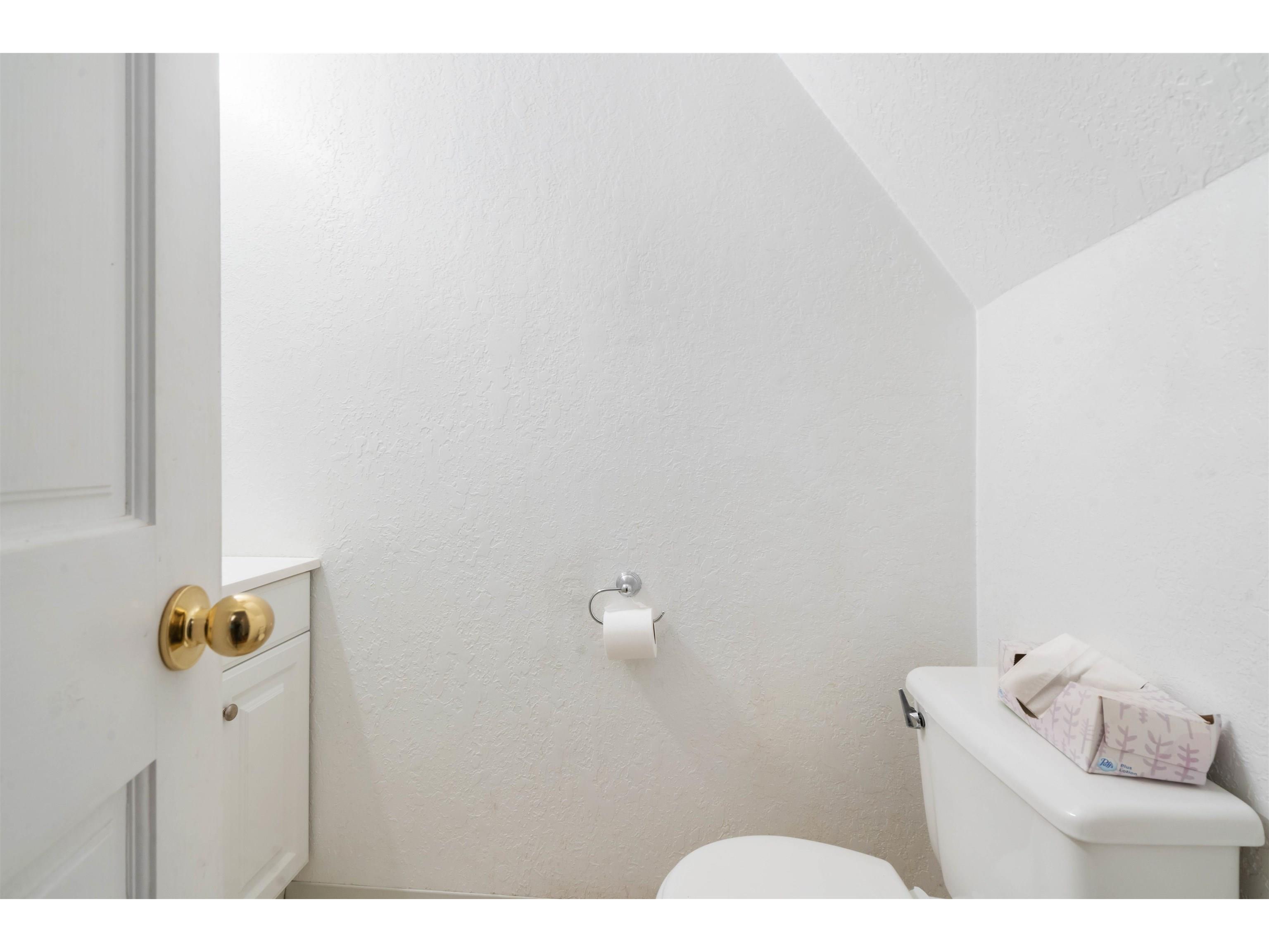 1211 E 1st St Duluth MN 55805 6122443 image9