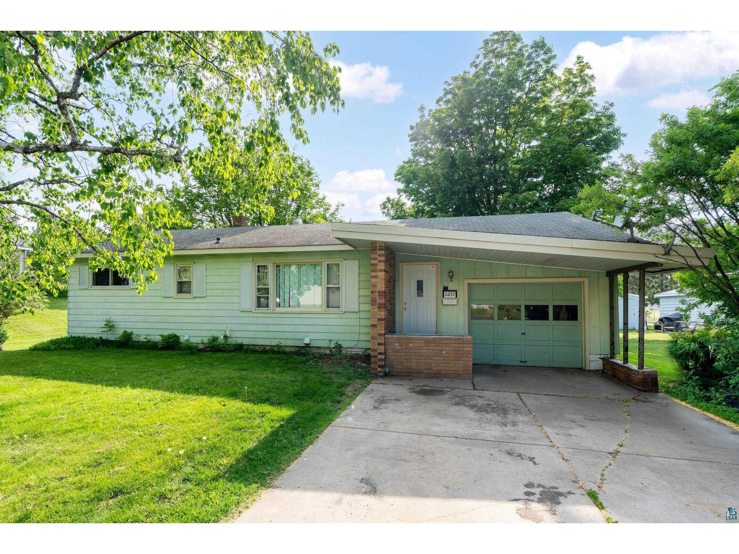 1211 Missouri Ave Duluth MN 55811 6108682 image1