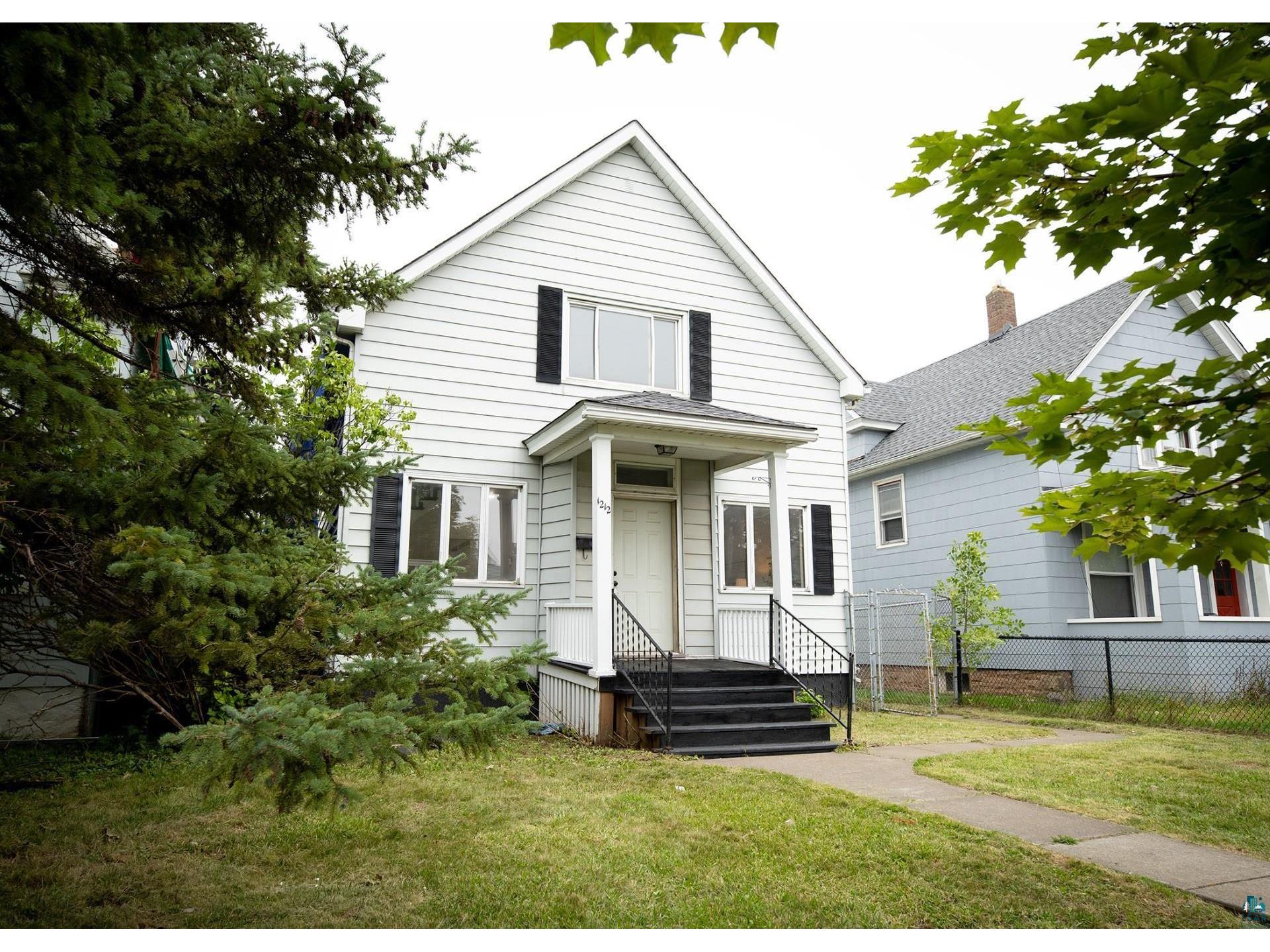 1212 Cumming Ave Superior WI 54880 6110733 image1