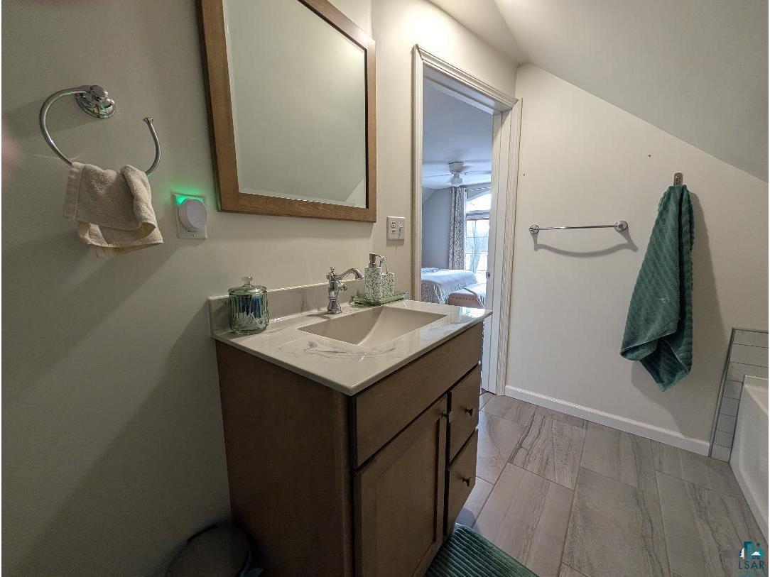 1216 MacArthur Ave Ashland WI 54806 6124219 image44