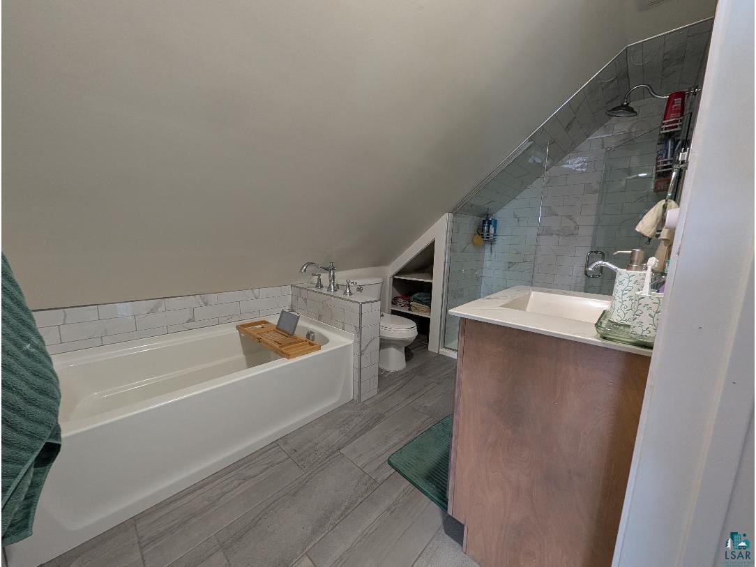 1216 MacArthur Ave Ashland WI 54806 6124219 image45