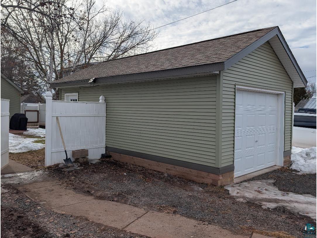 1216 MacArthur Ave Ashland WI 54806 6124219 image6