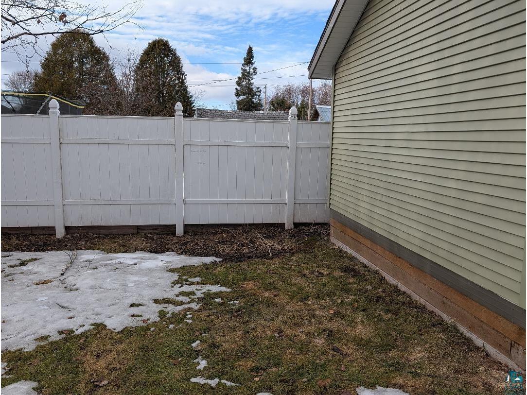 1216 MacArthur Ave Ashland WI 54806 6124219 image8