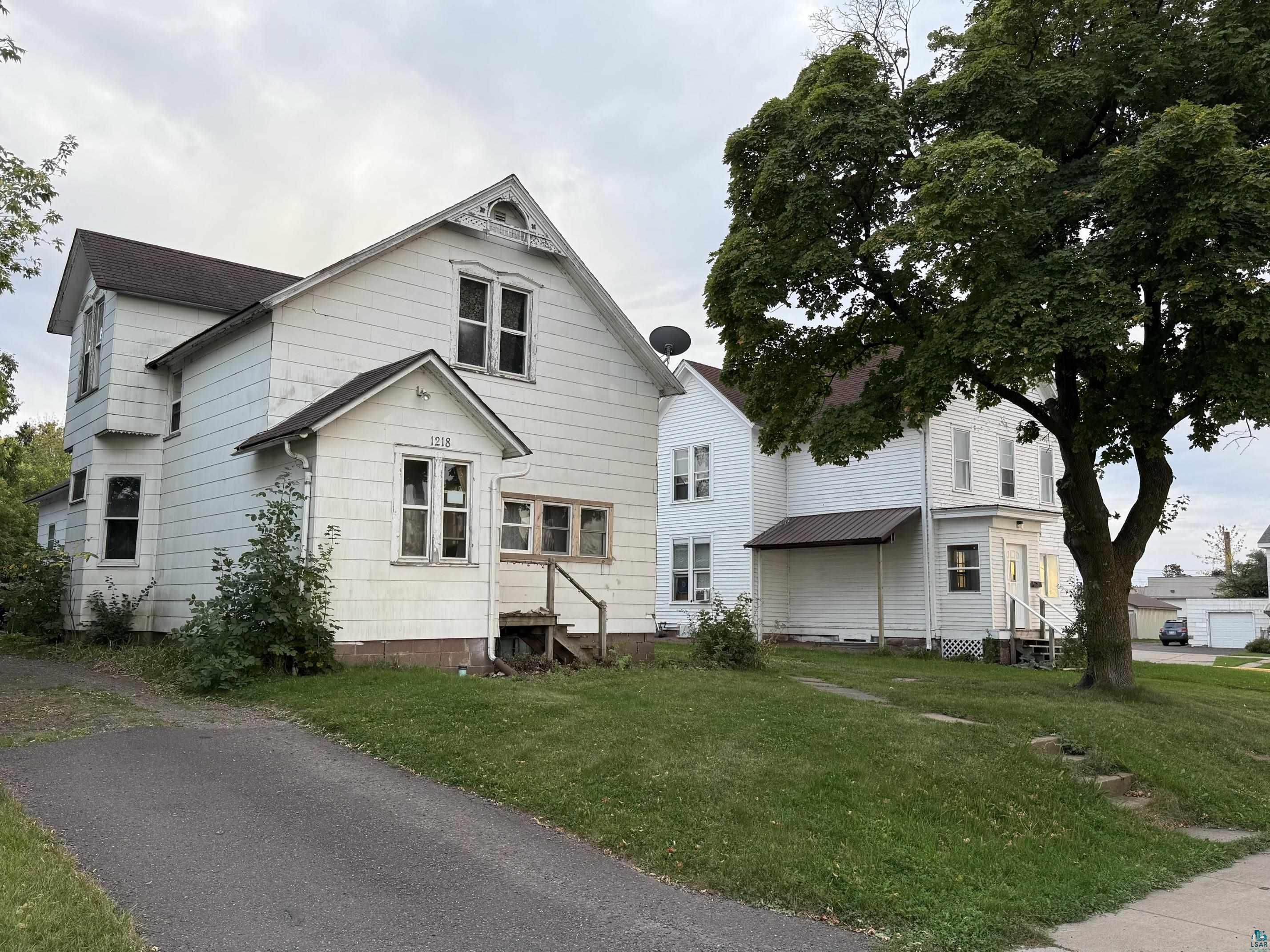1218 & 1222 Lake Shore Dr W Ashland WI 54806 6124347 image2