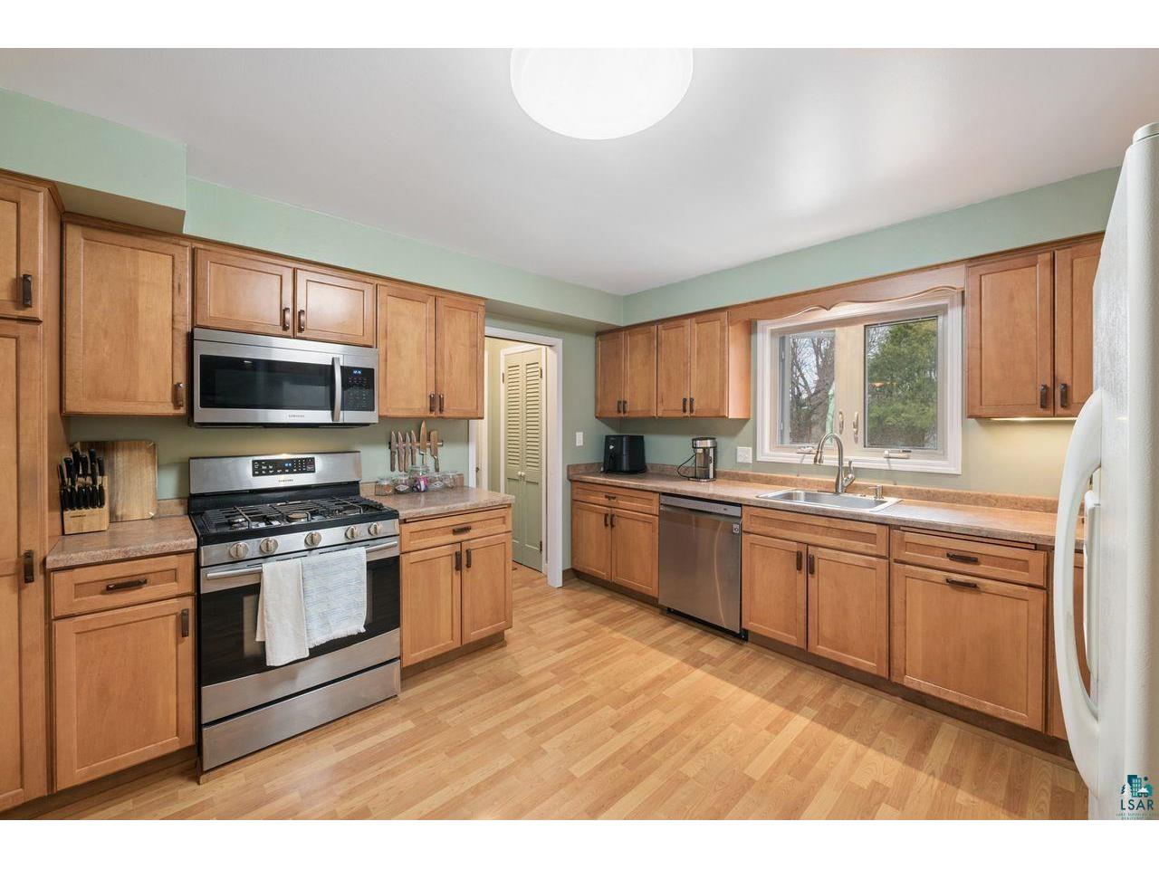 1220 Vaughn Ave Ashland WI 54806 6124597 image2