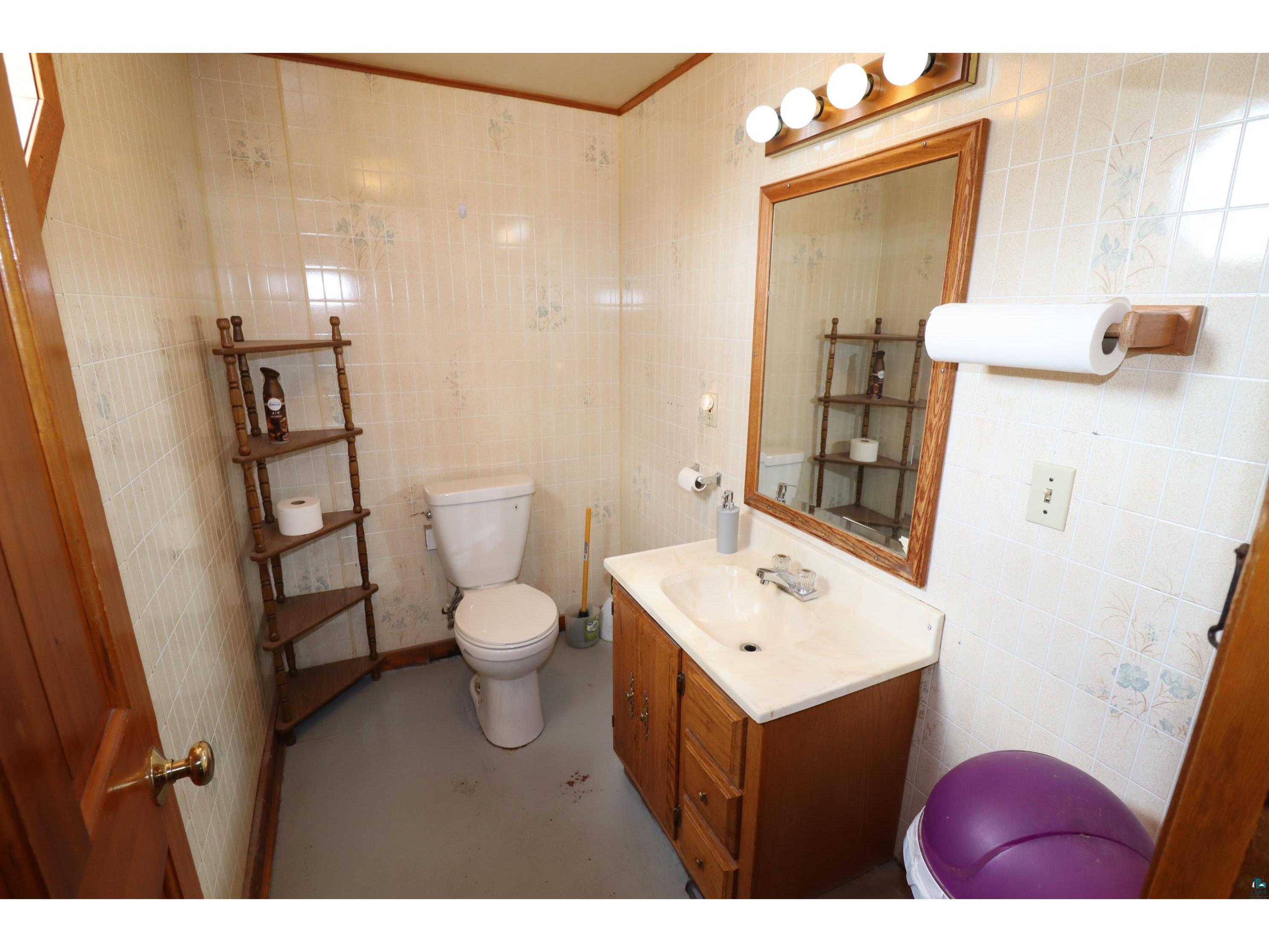 1222 Lake Shore Dr E Ashland WI 54806 6126111 image18