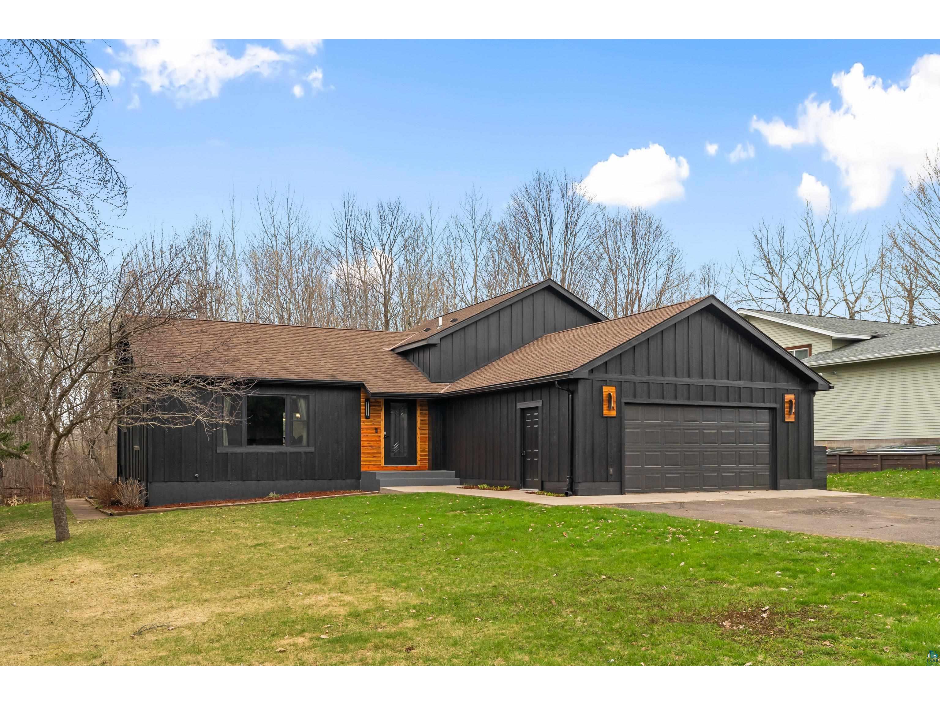 1225 N 3rd Ave Proctor MN 55810 6119220 image1