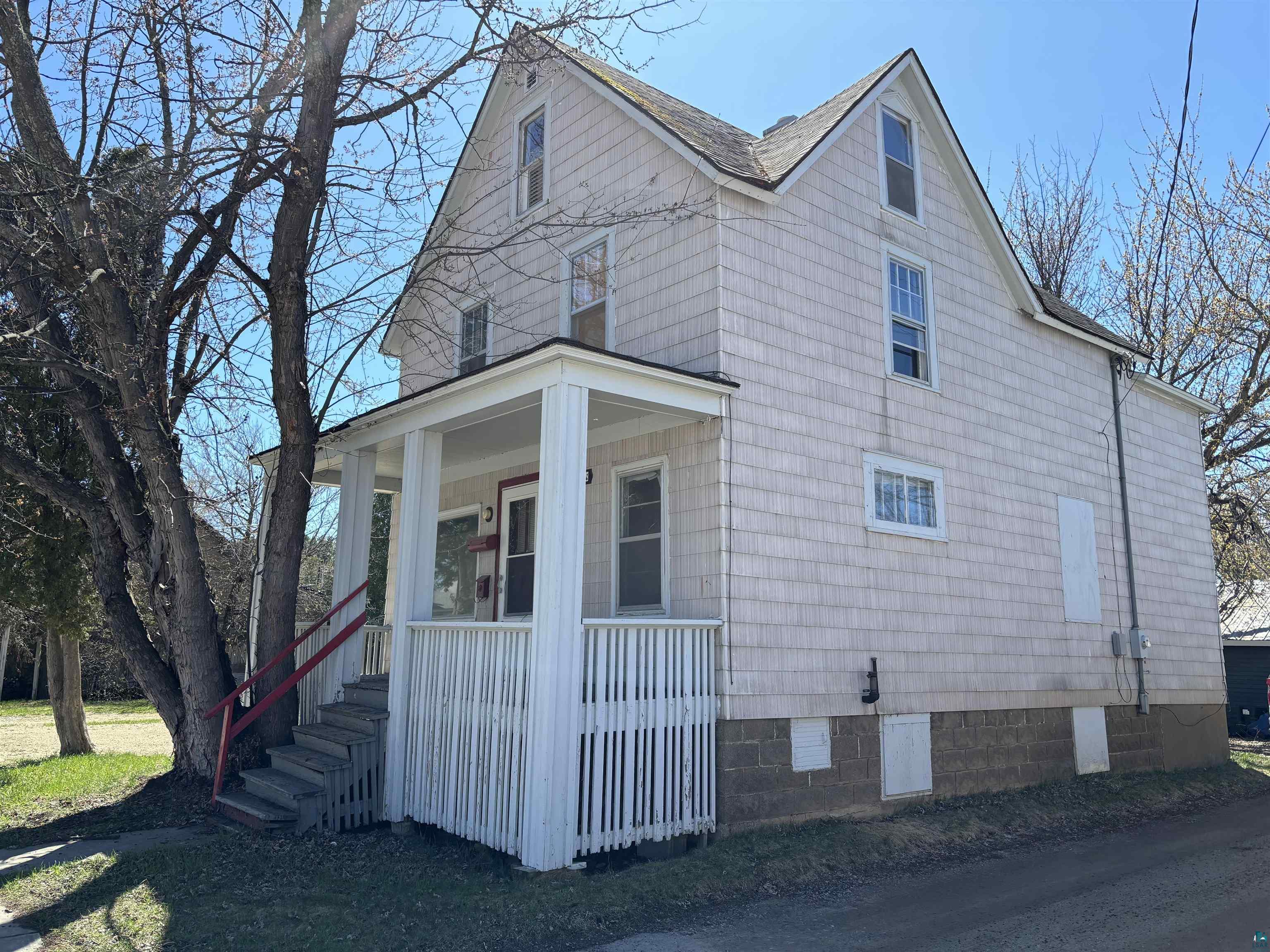 125 S Central Ave Ely MN 55731 6113629 image1