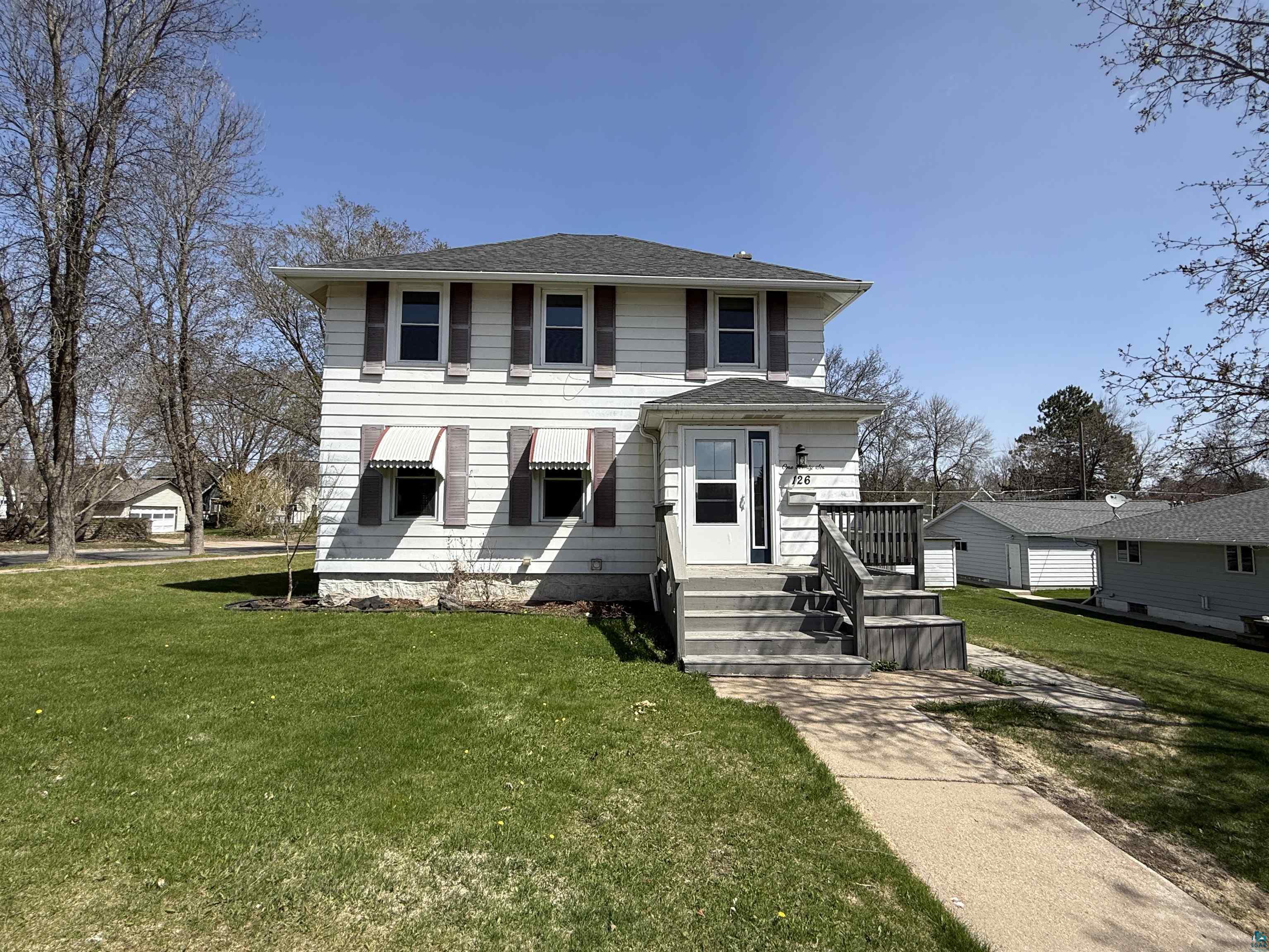 126 NW 5th St Chisholm MN 55719 6123353 image1