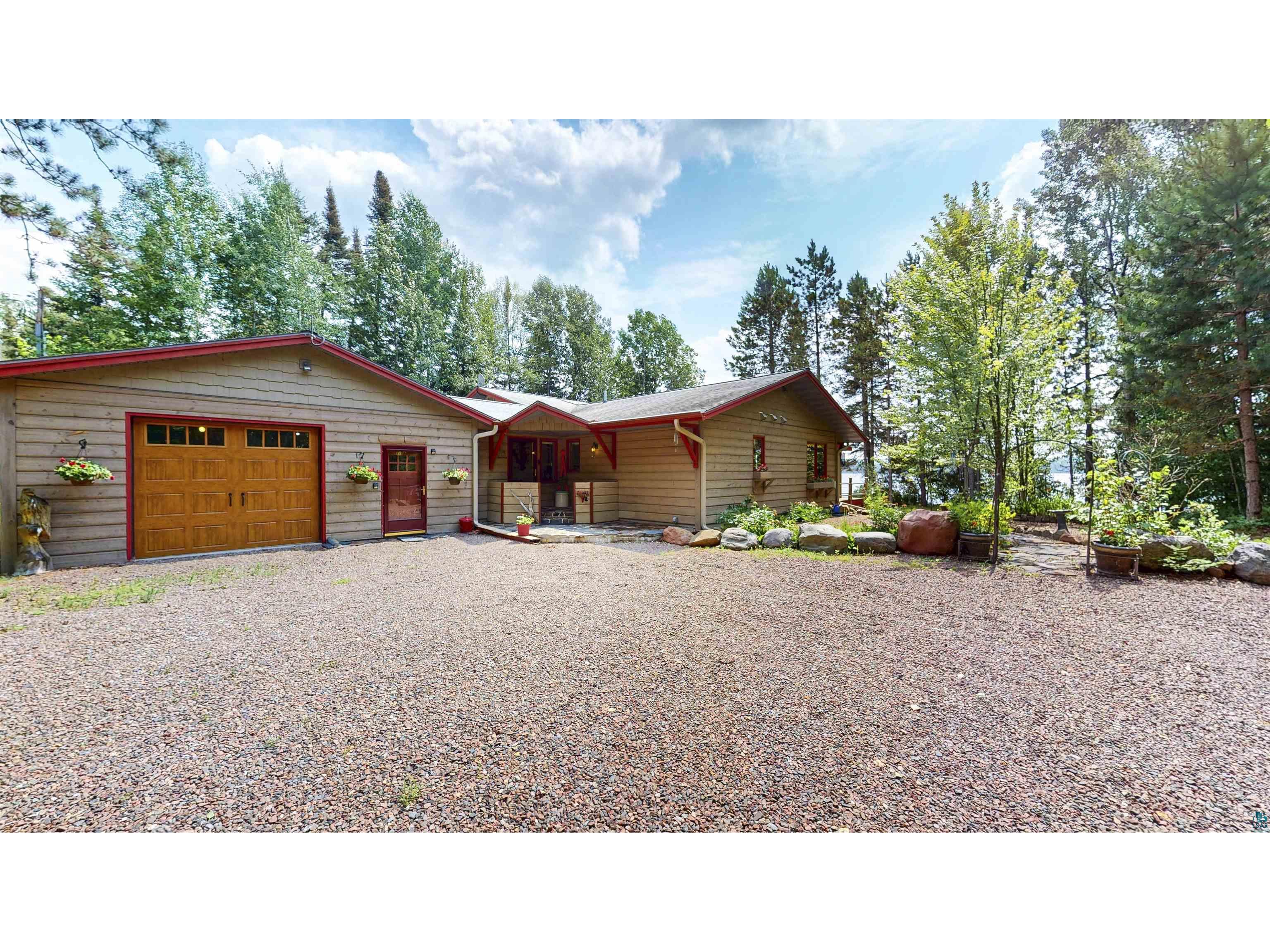 128 Wesley Ln Grand Marais MN 55604 - Devil Track 6126906 image1