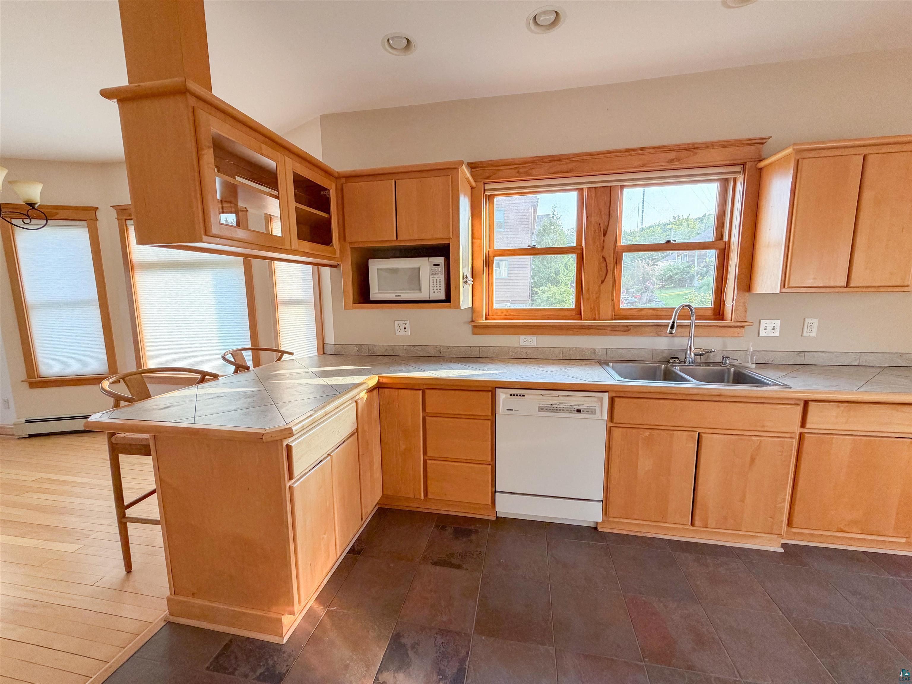13 W 8th St Duluth MN 55805 6126751 image13
