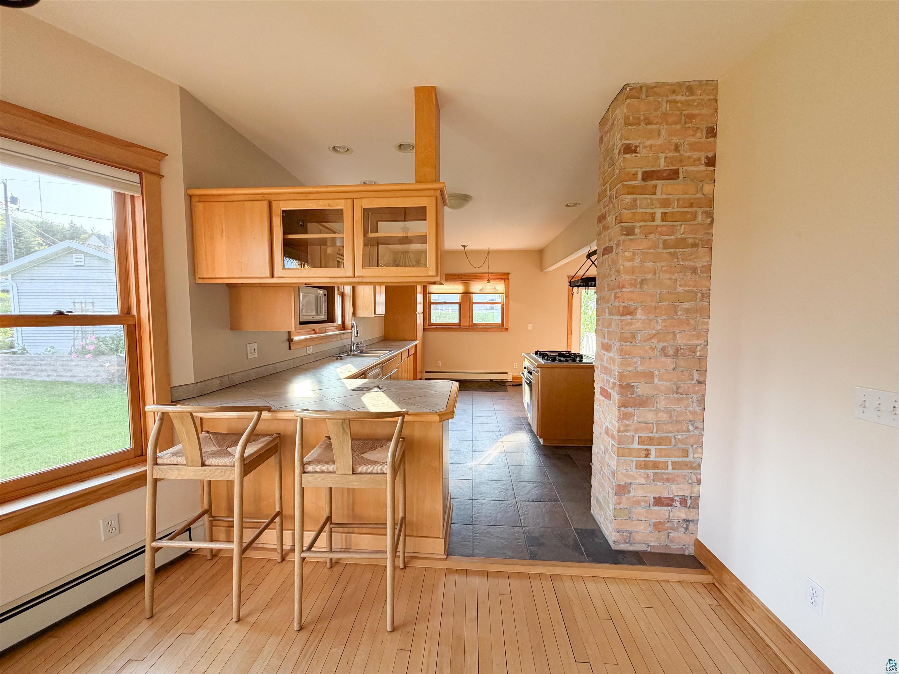 13 W 8th St Duluth MN 55805 6126887 image10