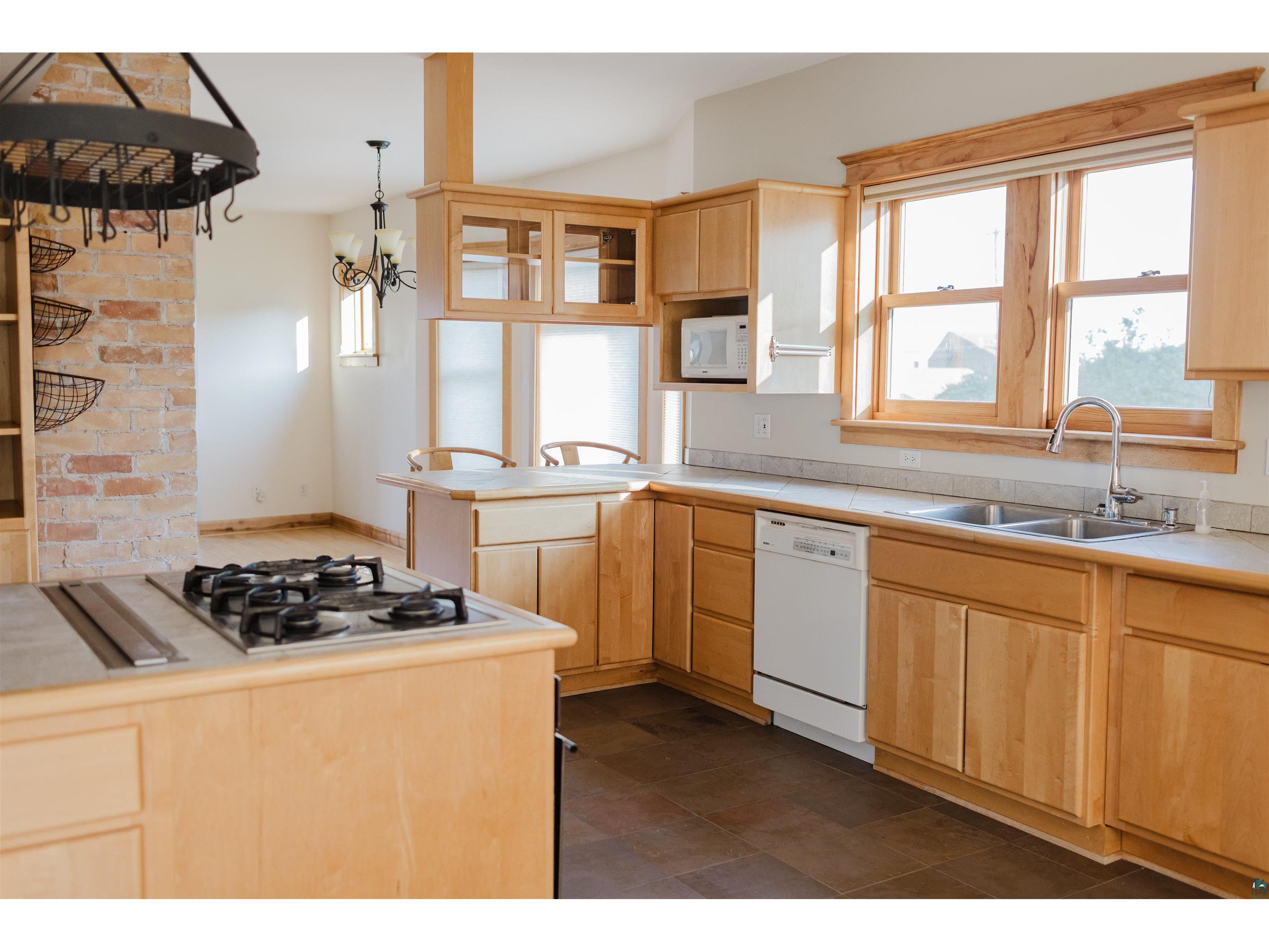13 W 8th St Duluth MN 55805 6126887 image13