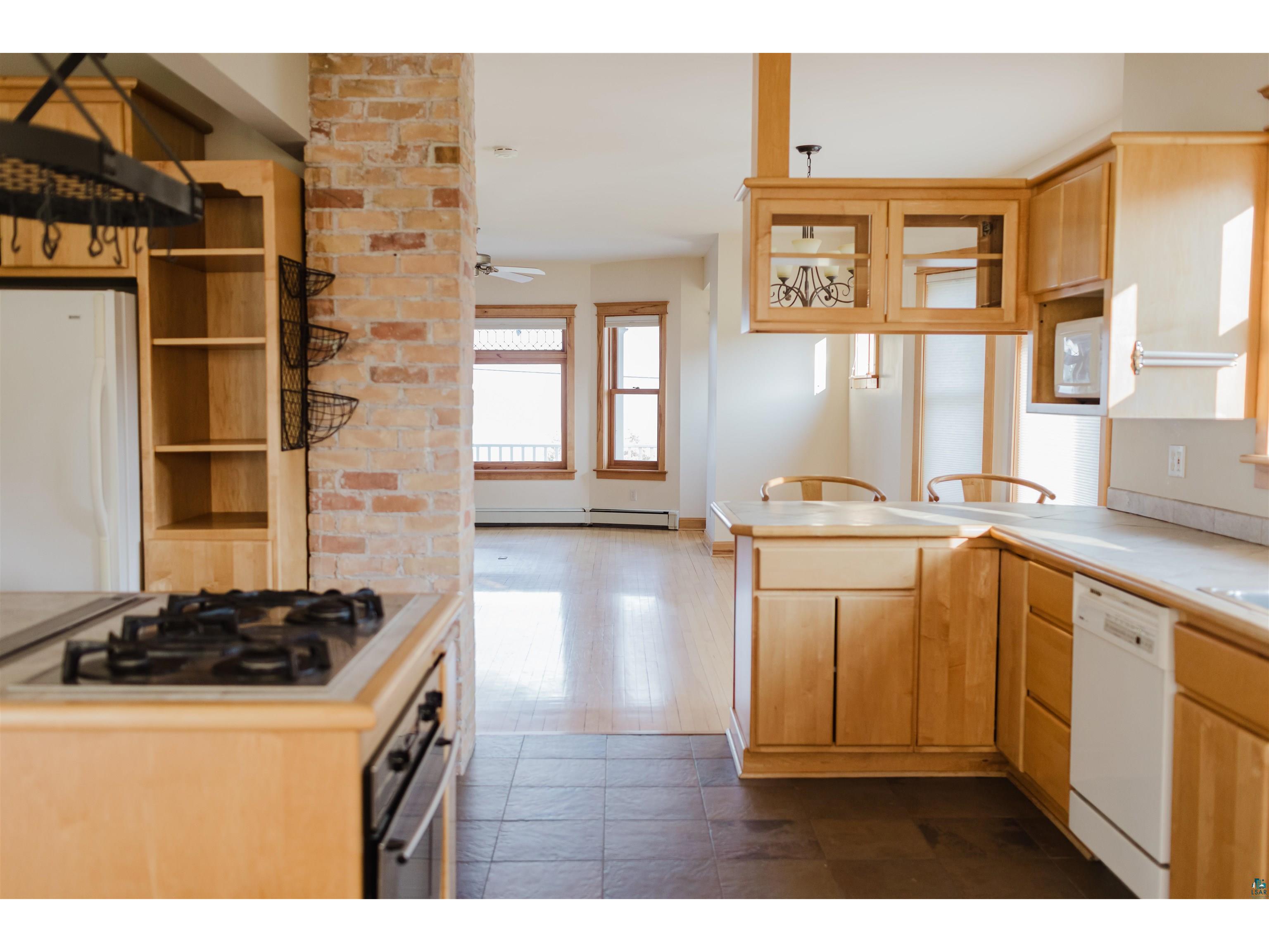 13 W 8th St Duluth MN 55805 6126887 image14