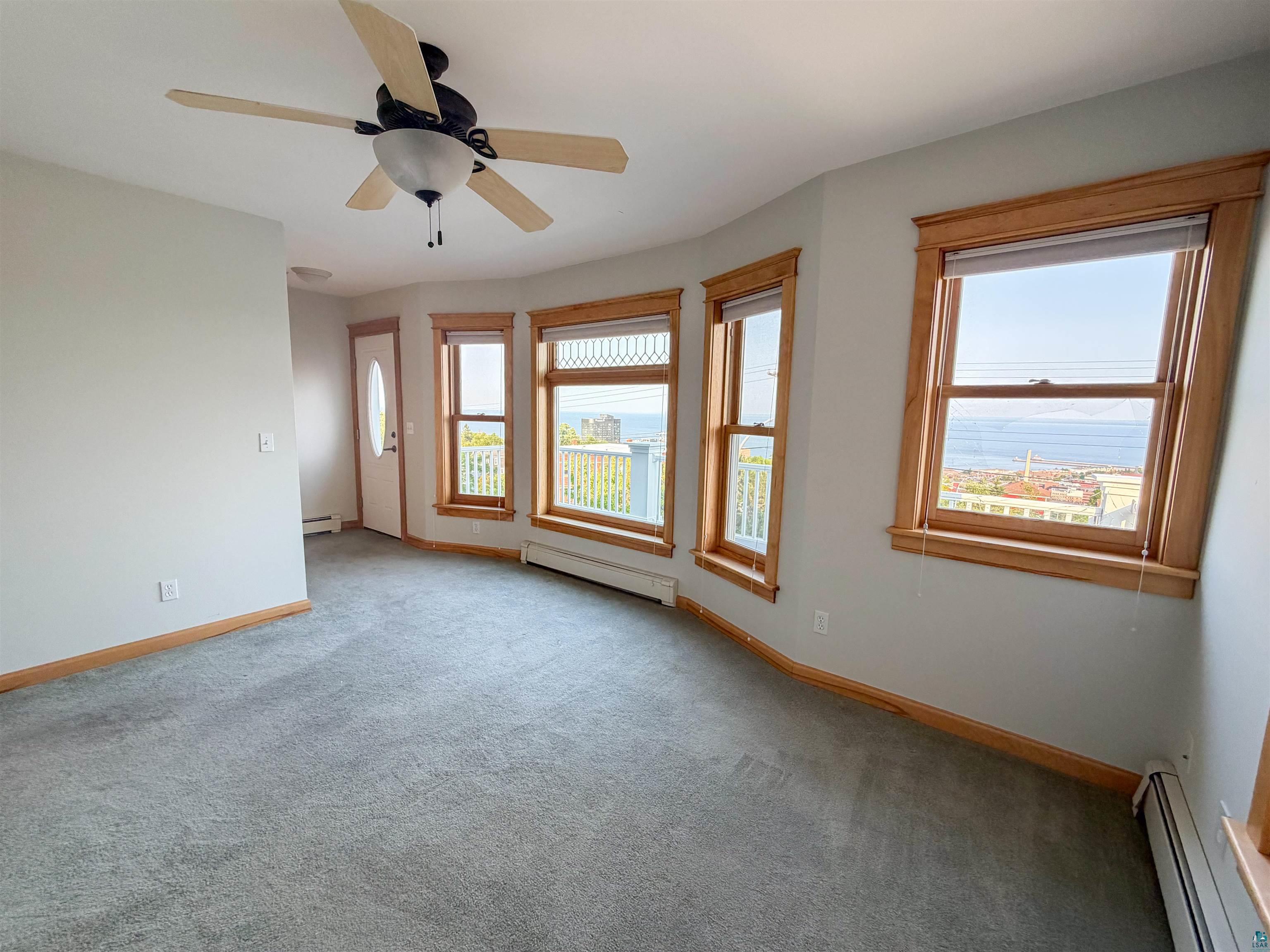 13 W 8th St Duluth MN 55805 6126887 image36