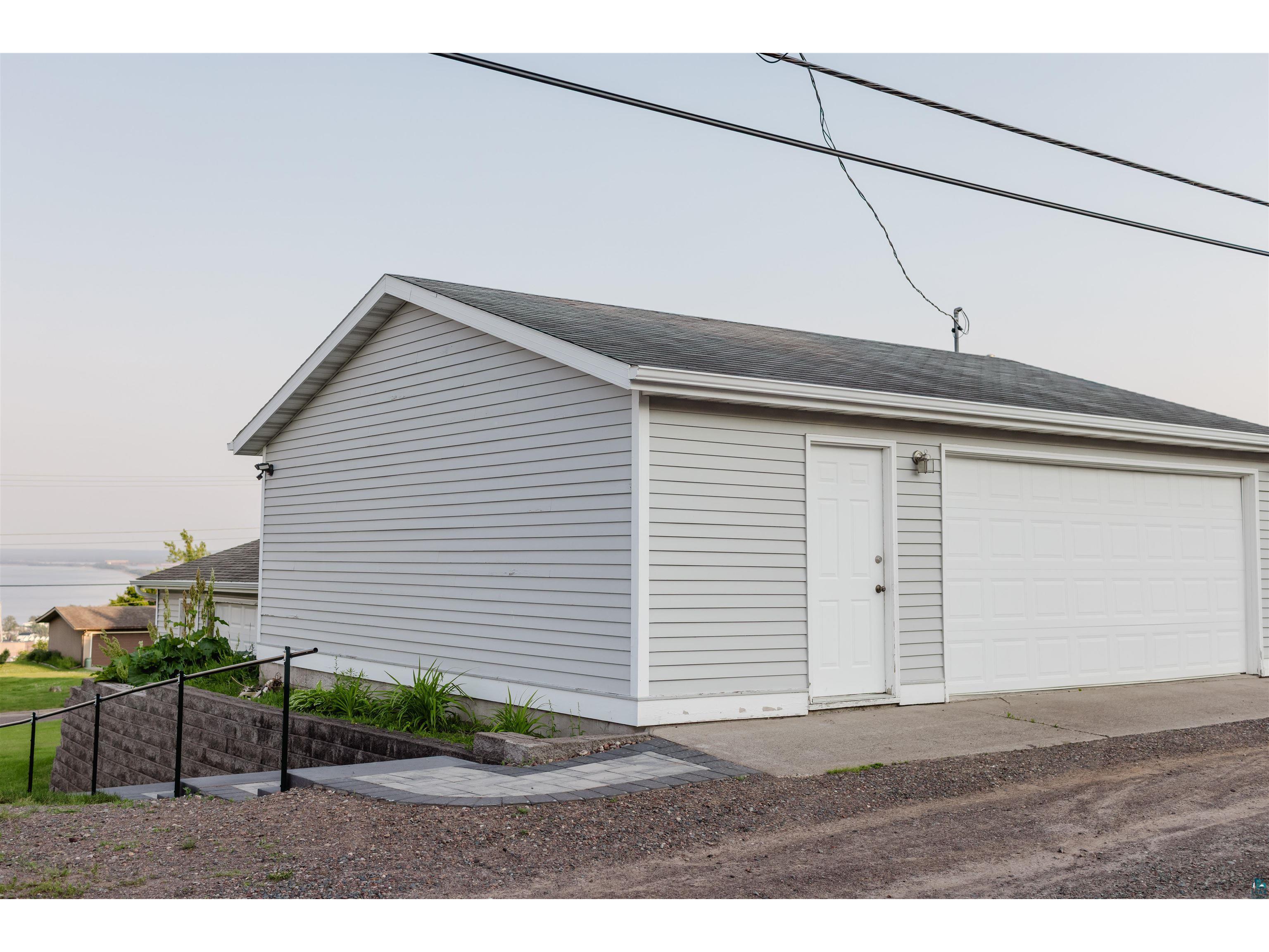 13 W 8th St Duluth MN 55805 6126887 image60