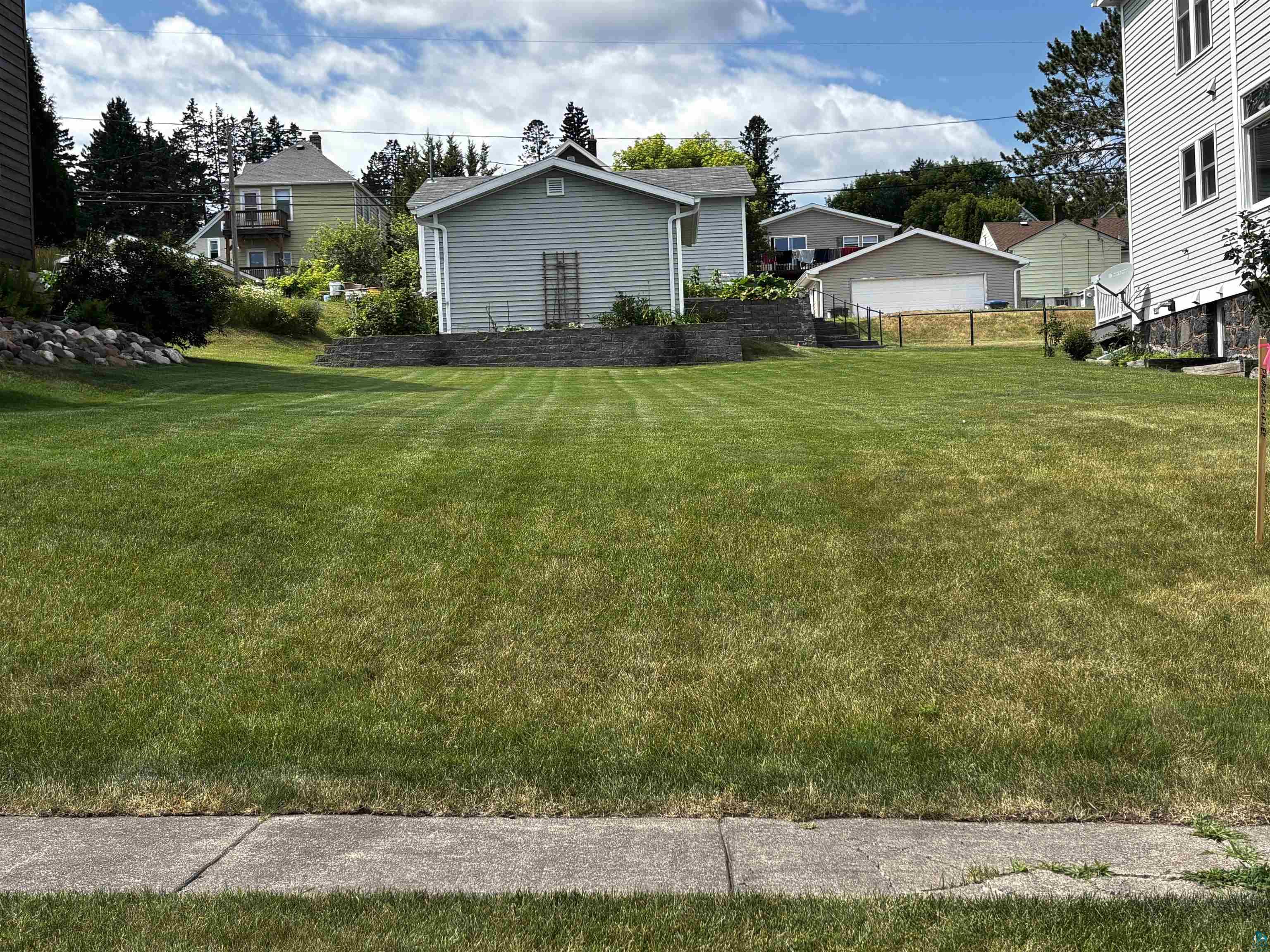 13 W 8th St Duluth MN 55805 6126887 image69