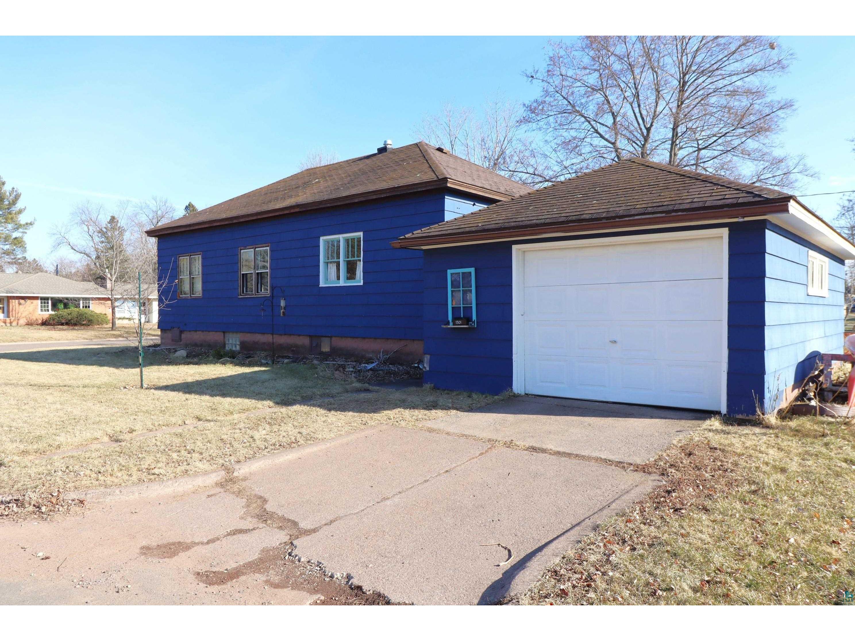 1301 6th Ave W Ashland WI 54806 6112427 image1