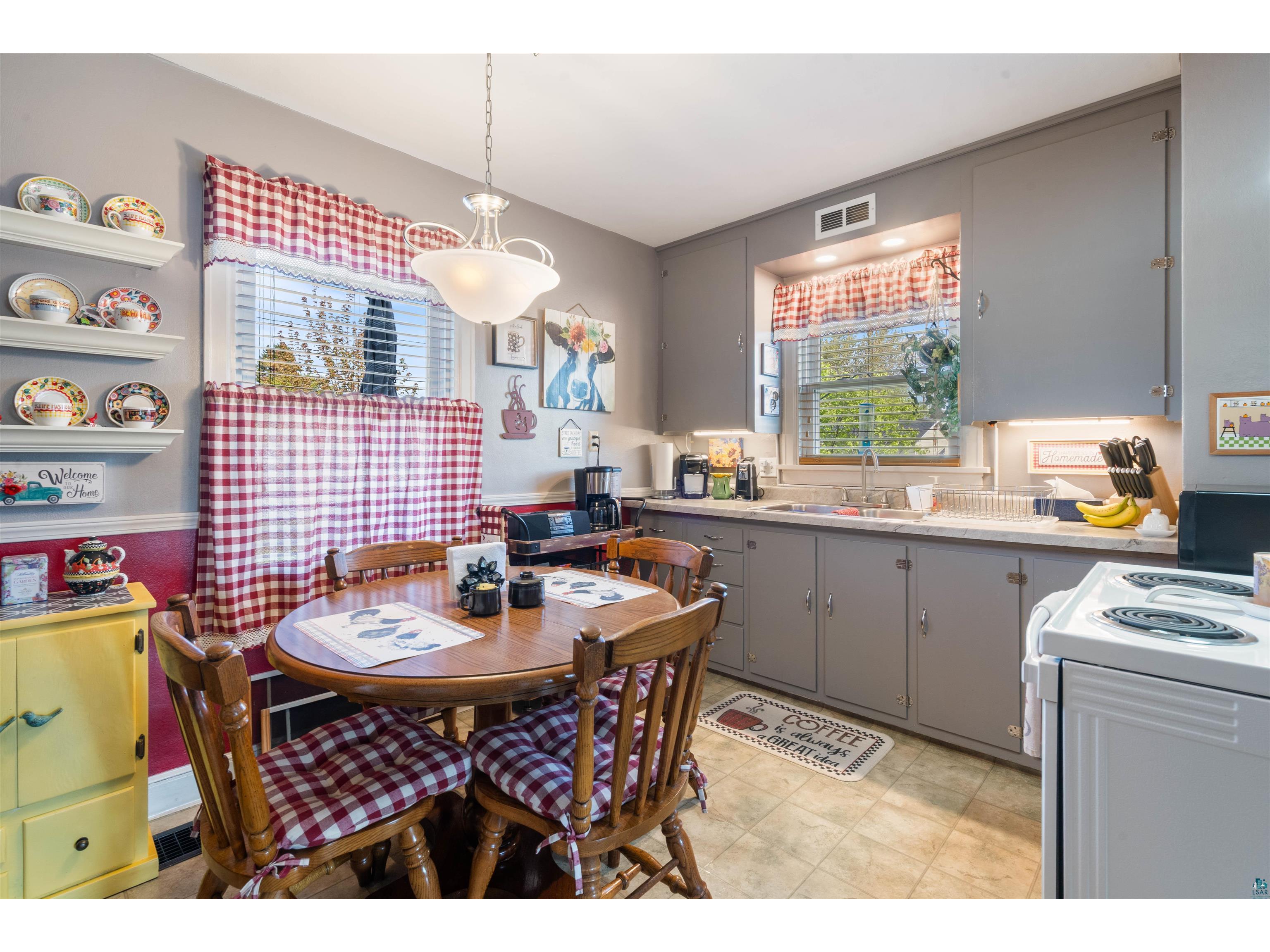 1301 Cypress Ave Superior WI 54880 6125795 image11