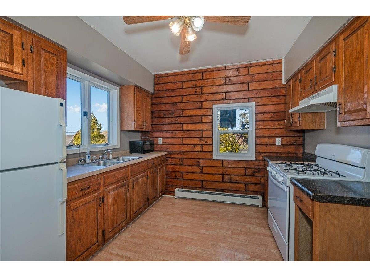 1301 Hughitt Ave Superior WI 54880 6122869 image14