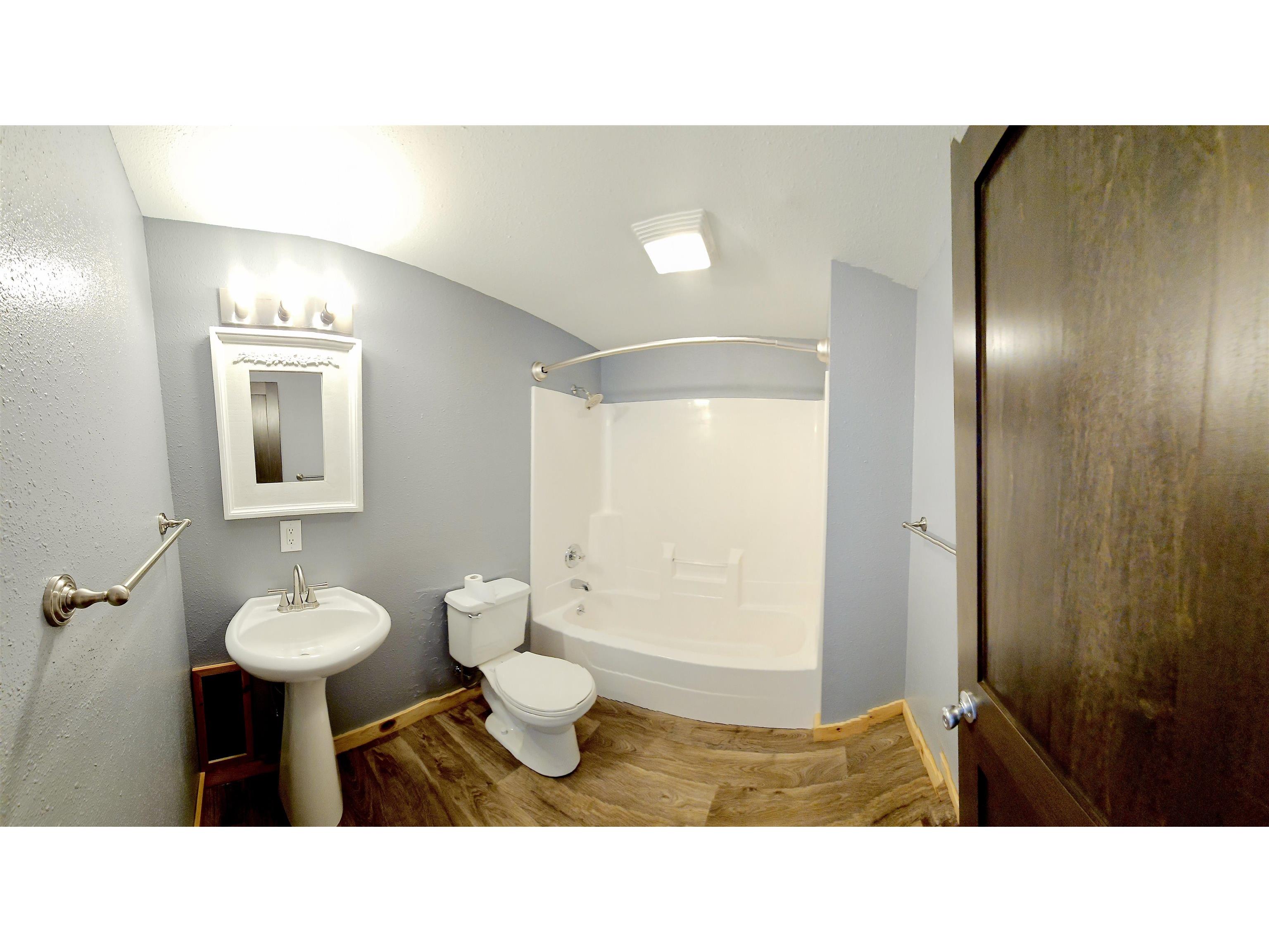 1301 W Highway 61 Grand Marais MN 55604 6119218 image36