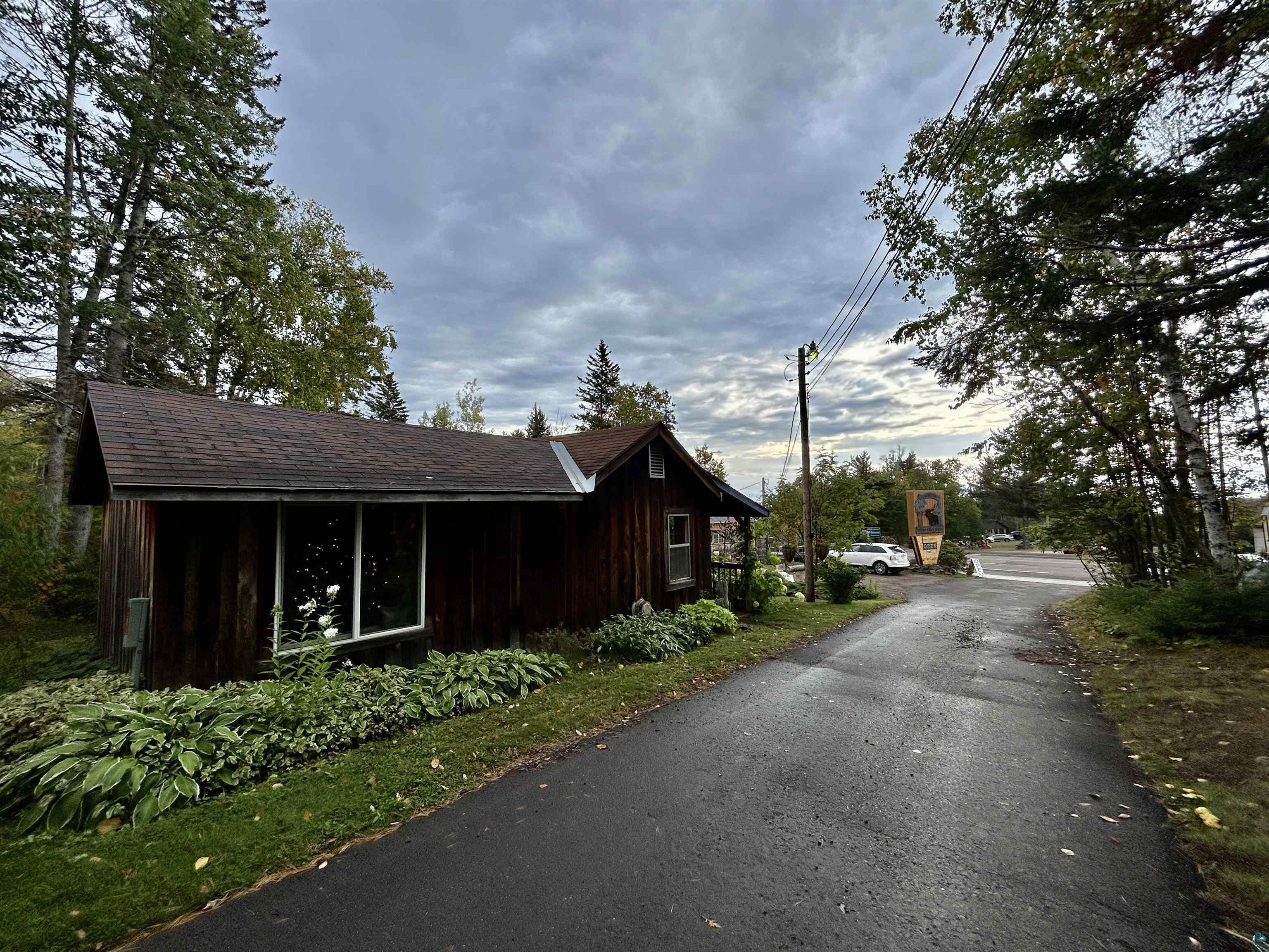1301 W Highway 61 Grand Marais MN 55604 6125545 image21