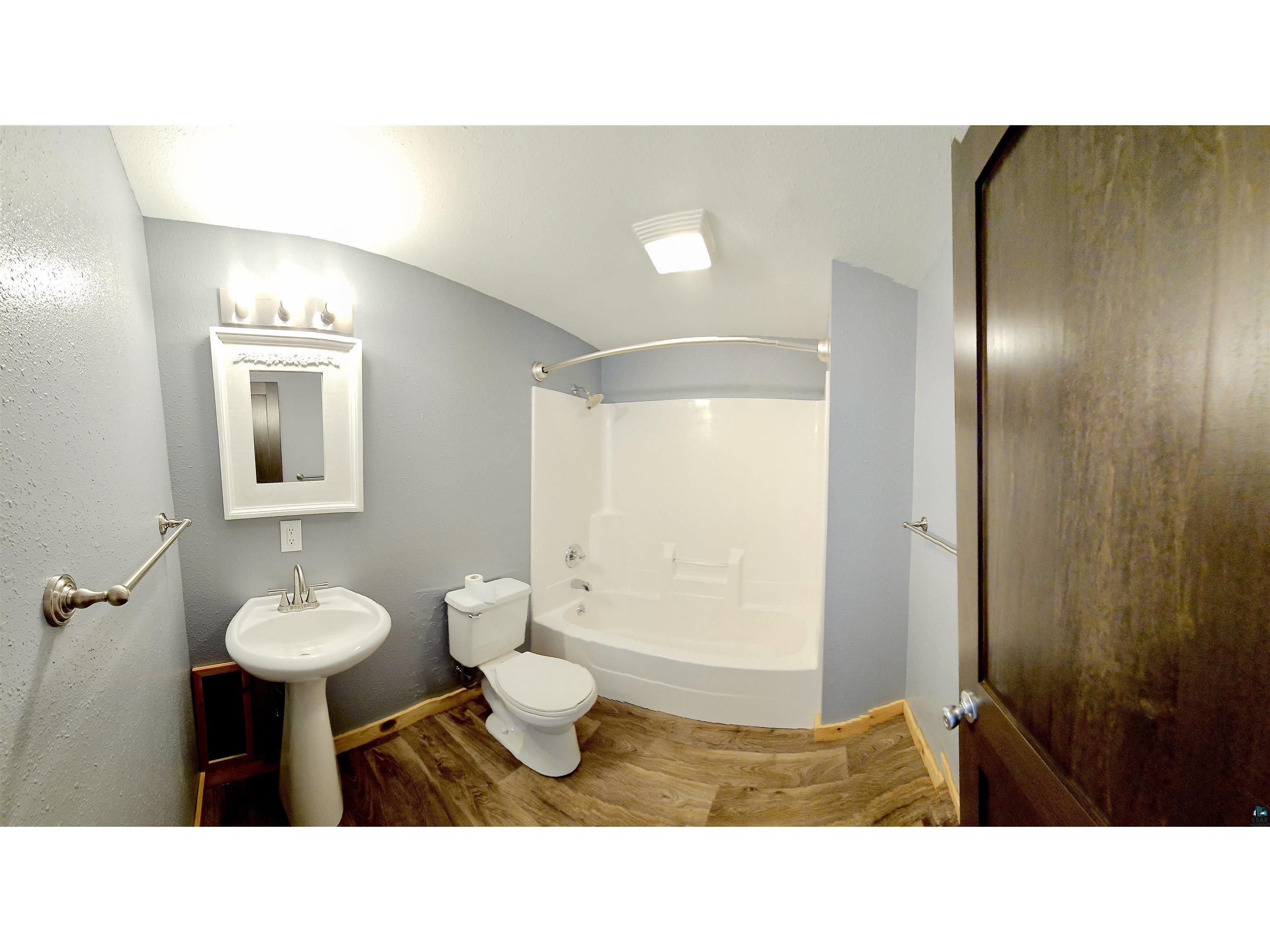 1301 W Highway 61 Grand Marais MN 55604 6125545 image36