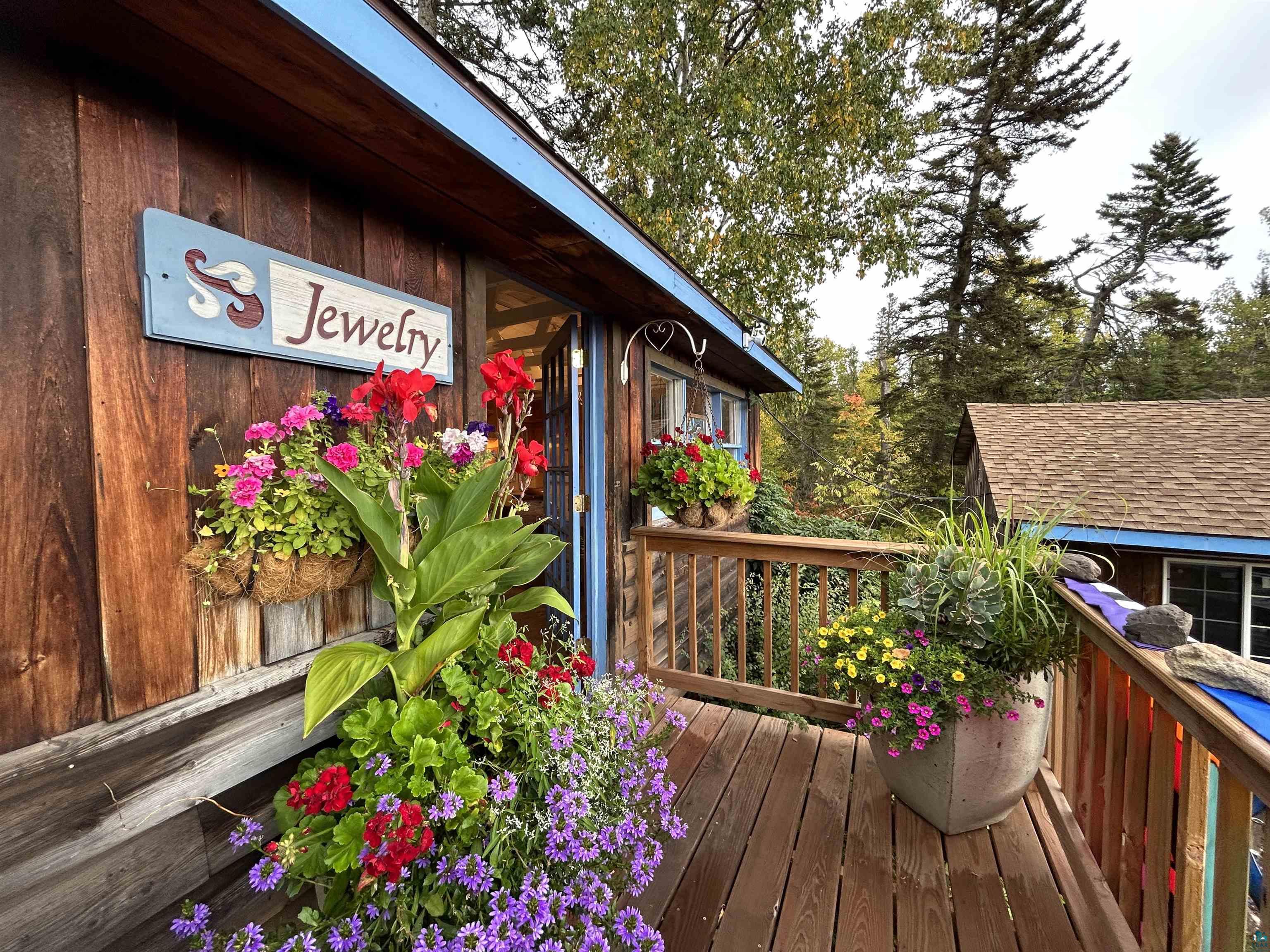 1301 W Highway 61 Grand Marais MN 55604 6125545 image7