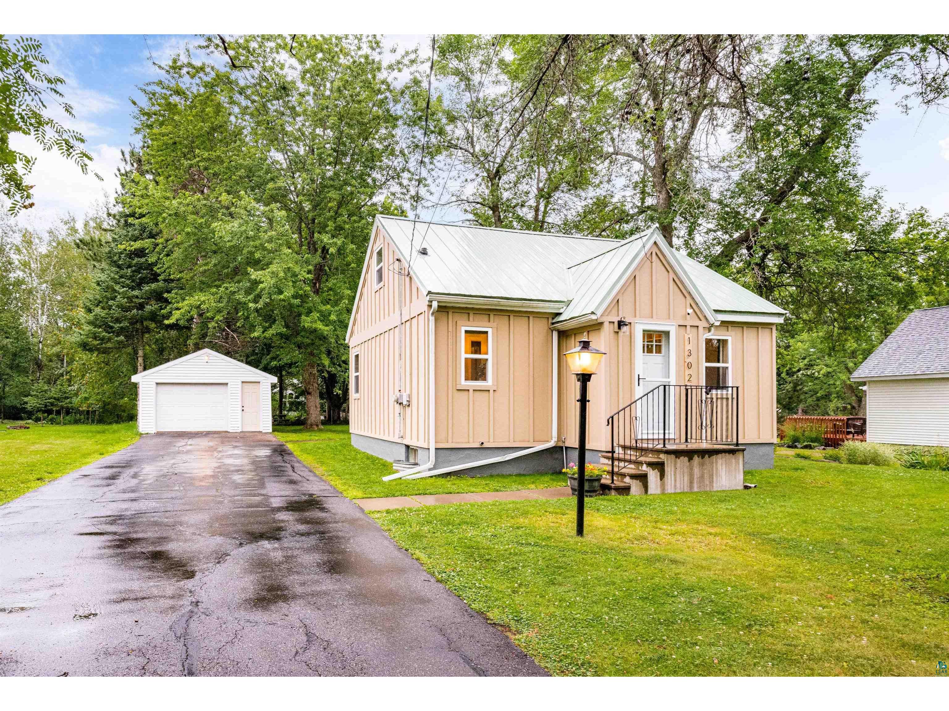 1302 Eklund Ave Duluth MN 55811 6115325 image1