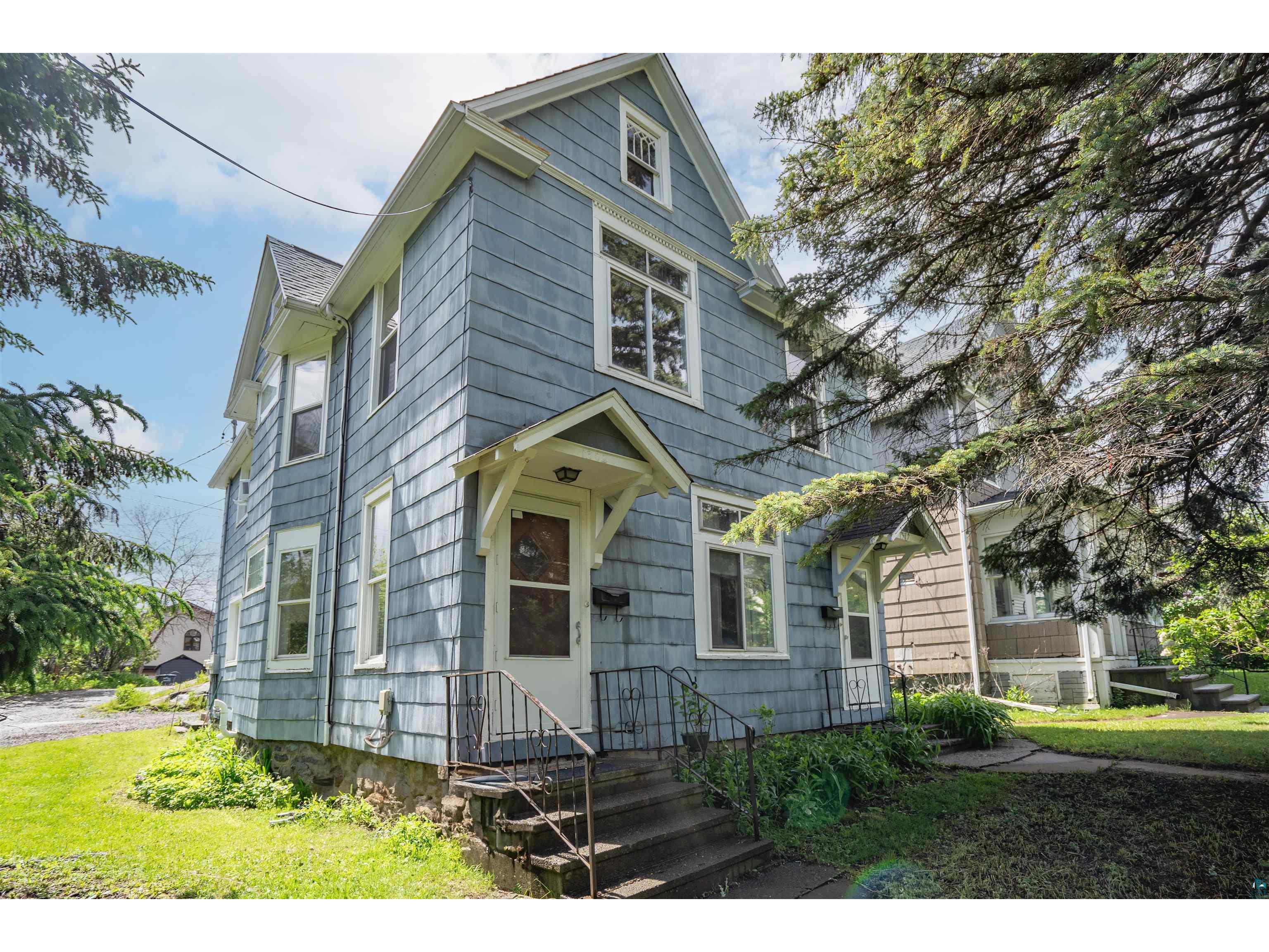 1302 W 1st St Duluth MN 55806 6114157 image1