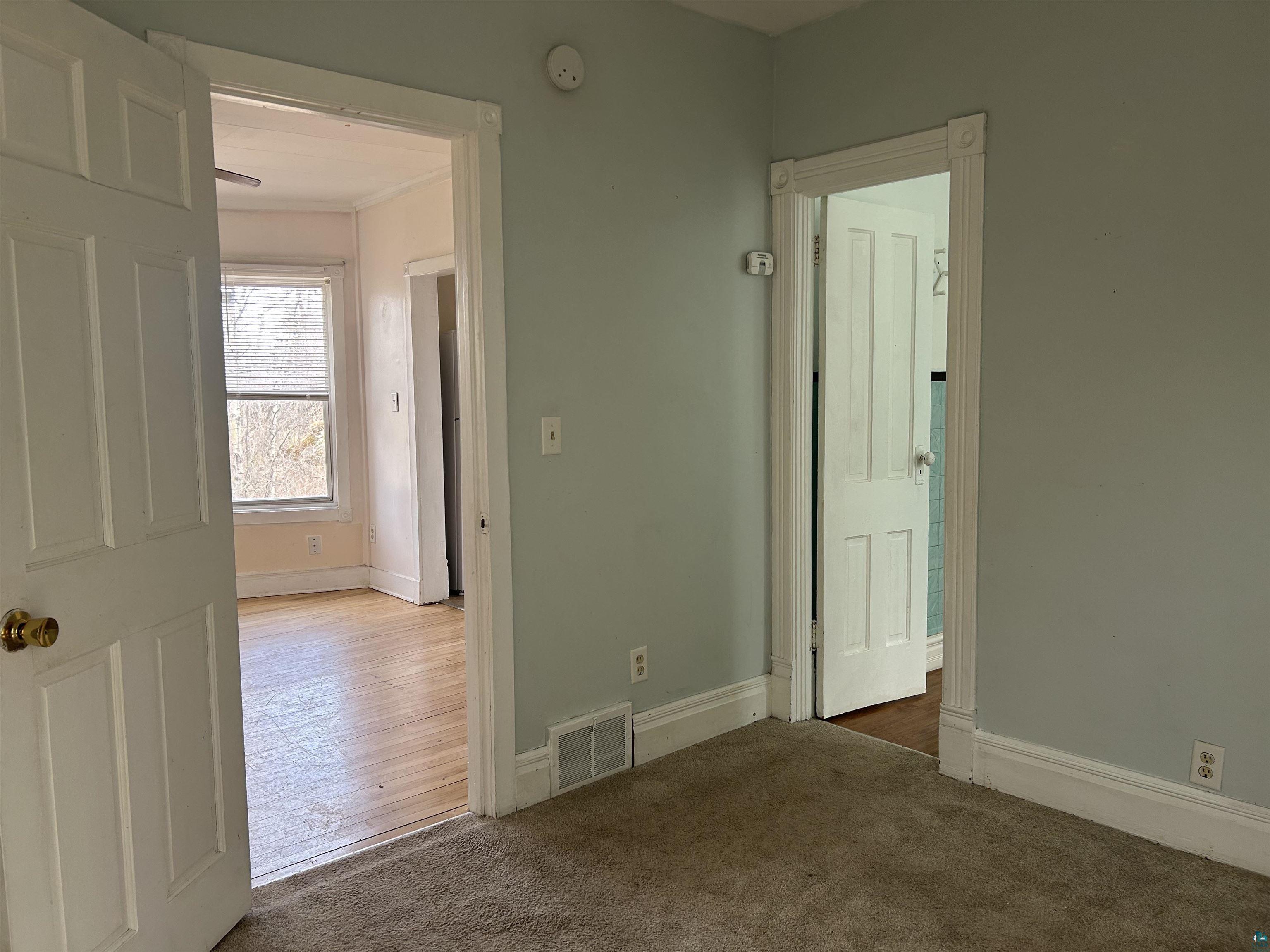 1302 W 1st St Duluth MN 55806 6124937 image15
