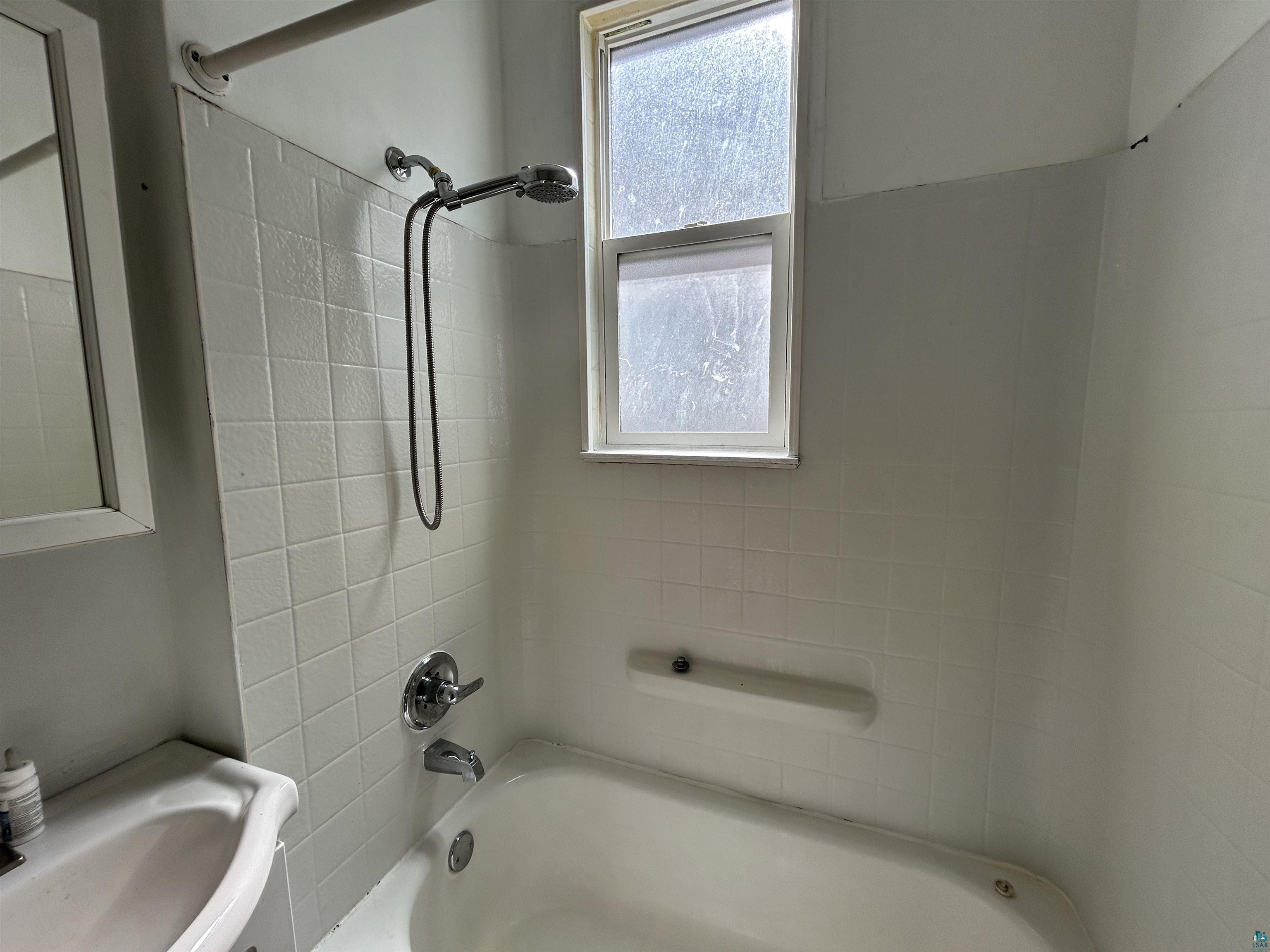 1302 W 1st St Duluth MN 55806 6124937 image26