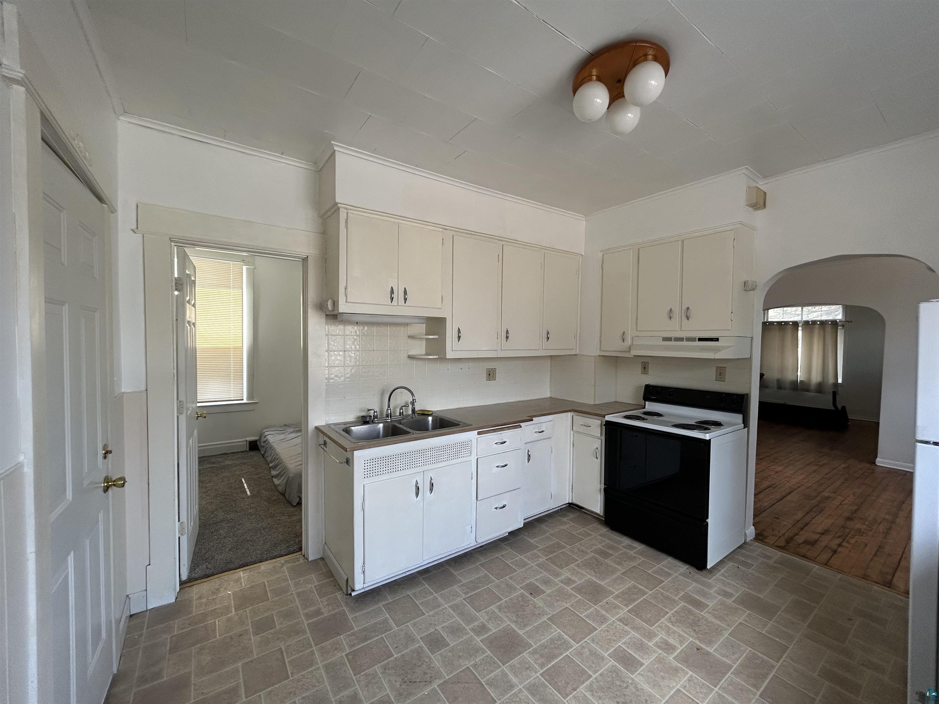 1302 W 1st St Duluth MN 55806 6124937 image35