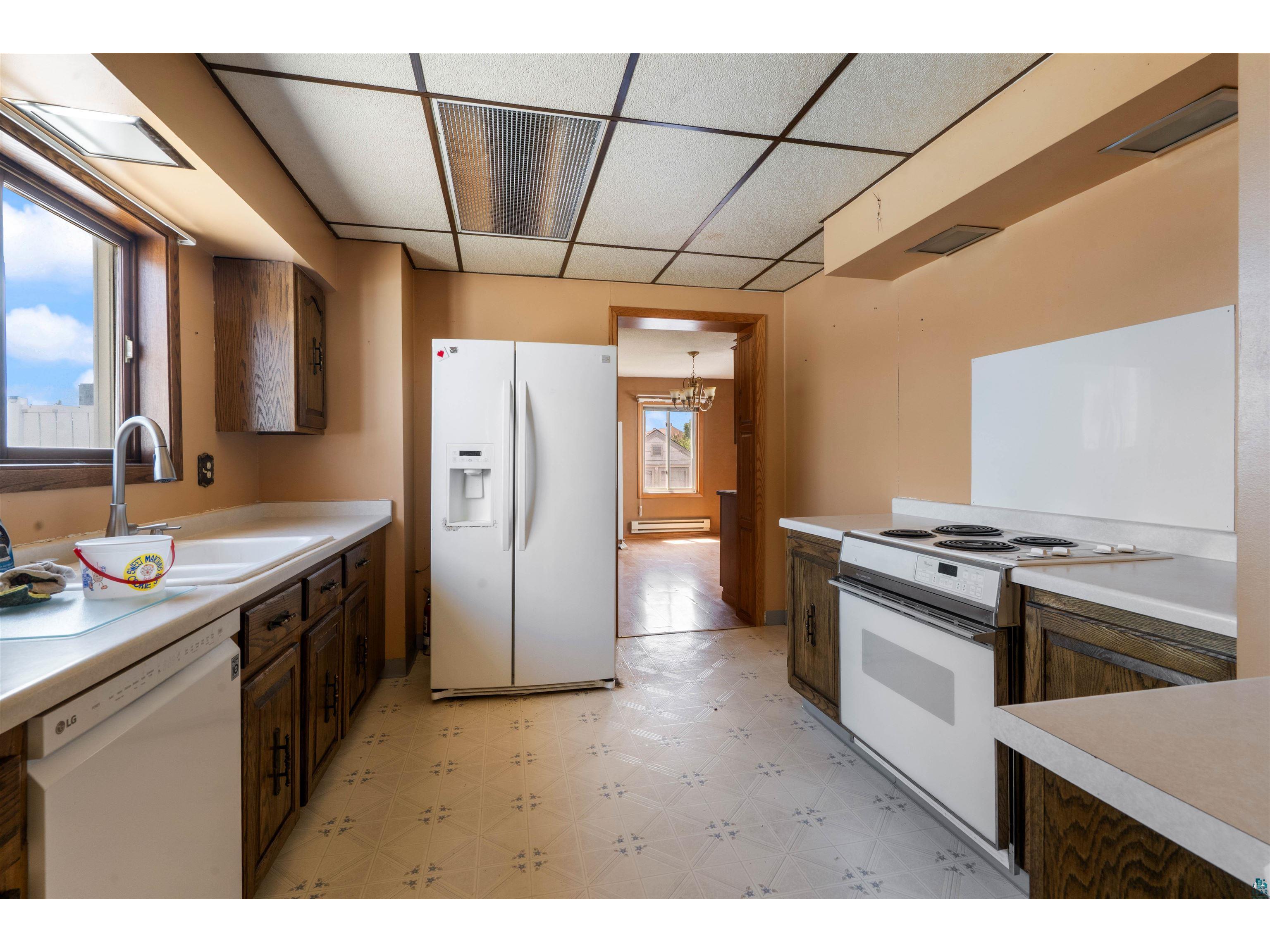 1304 Hammond Ave Superior WI 54880 6126803 image21